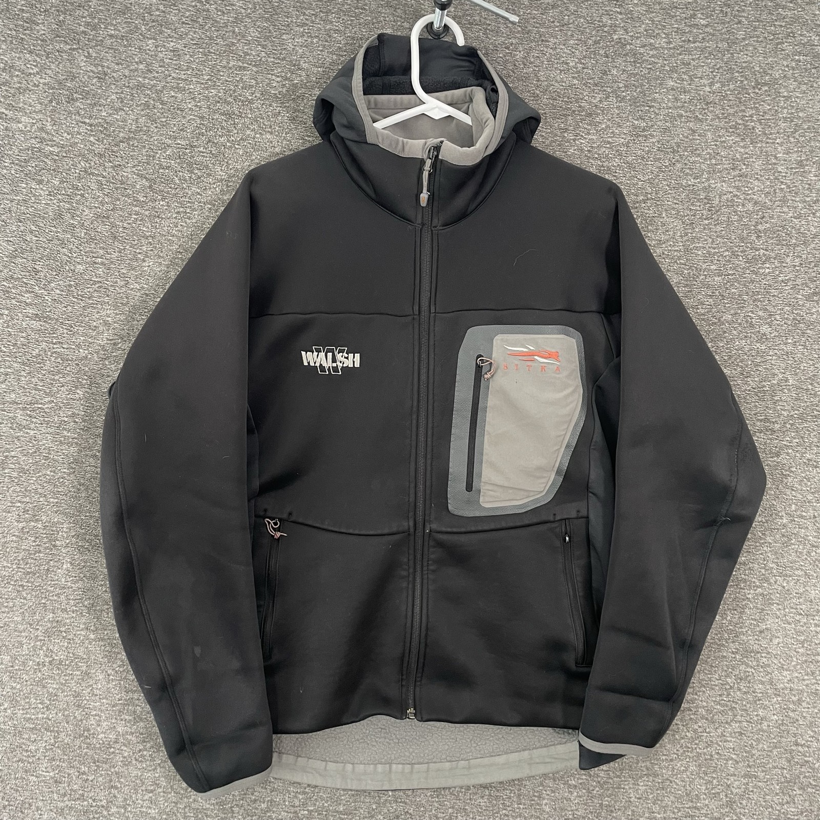 Sitka Gear Traverse All Weather Hoody Men’s M Black Softshell Hunting Hiking