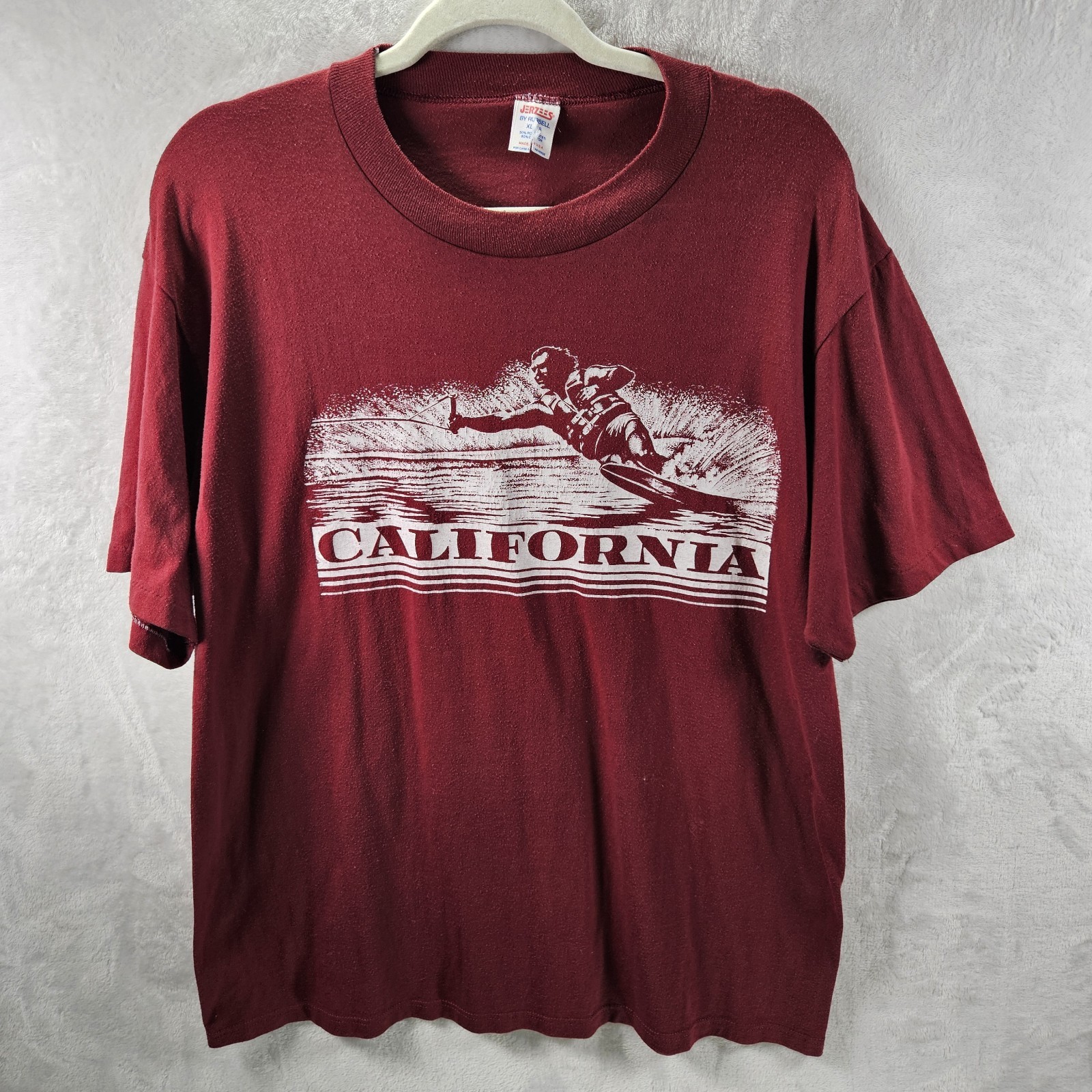 Russell Jerzees California Water Ski T-shirt Mens XL *Fits Medium Burgundy USA