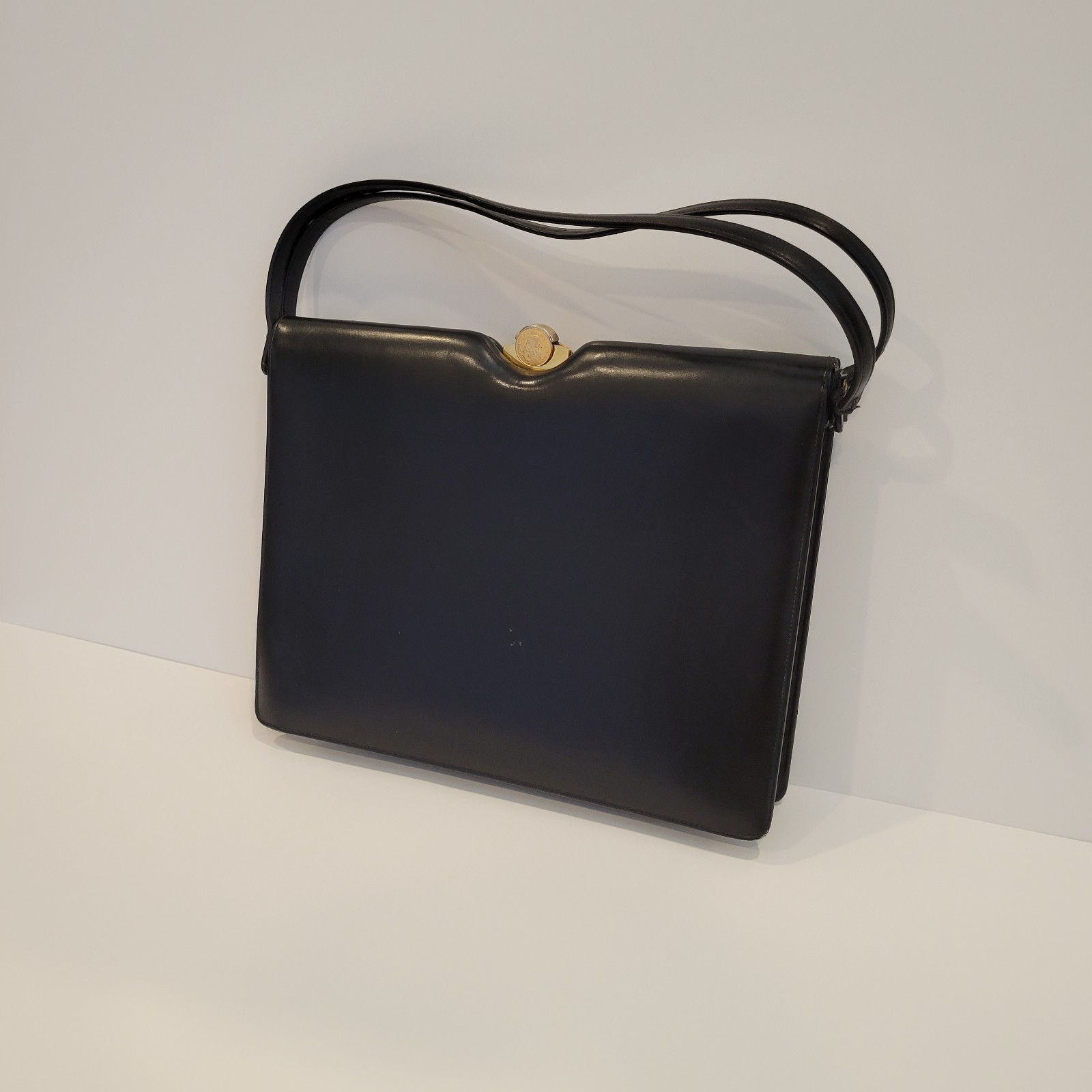 Vintage Nettie Rosenstein black leather handbag - gorgeous and rare