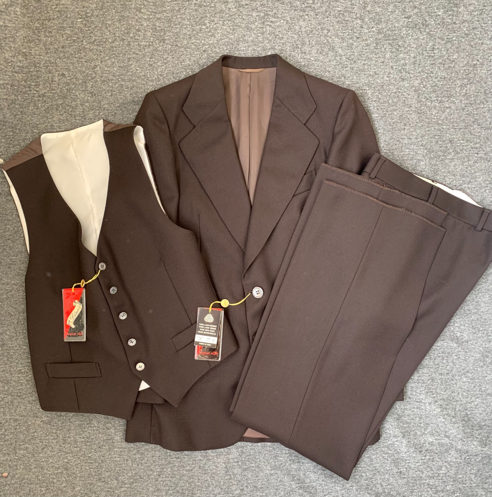 Vintage 1970s Archival Deadstock 3-Piece Suit - Pure Virgin Wool - XS 