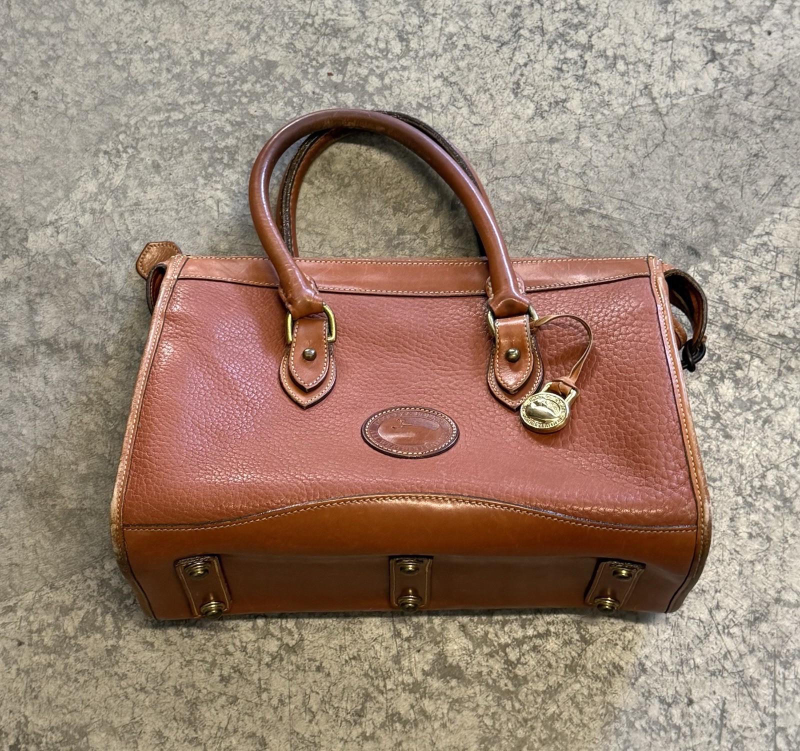 Dooney & Bourke Vintage All Weather Leather Bag Tan Full Leather USA Pebbled