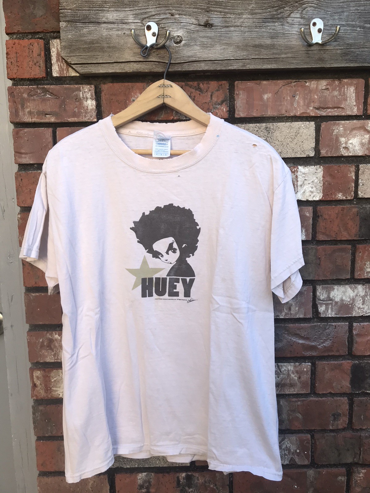 VTG Rare 2006 The Boondocks Huey Freeman Star T-Shirt M AAA Cream Tan Cartoon