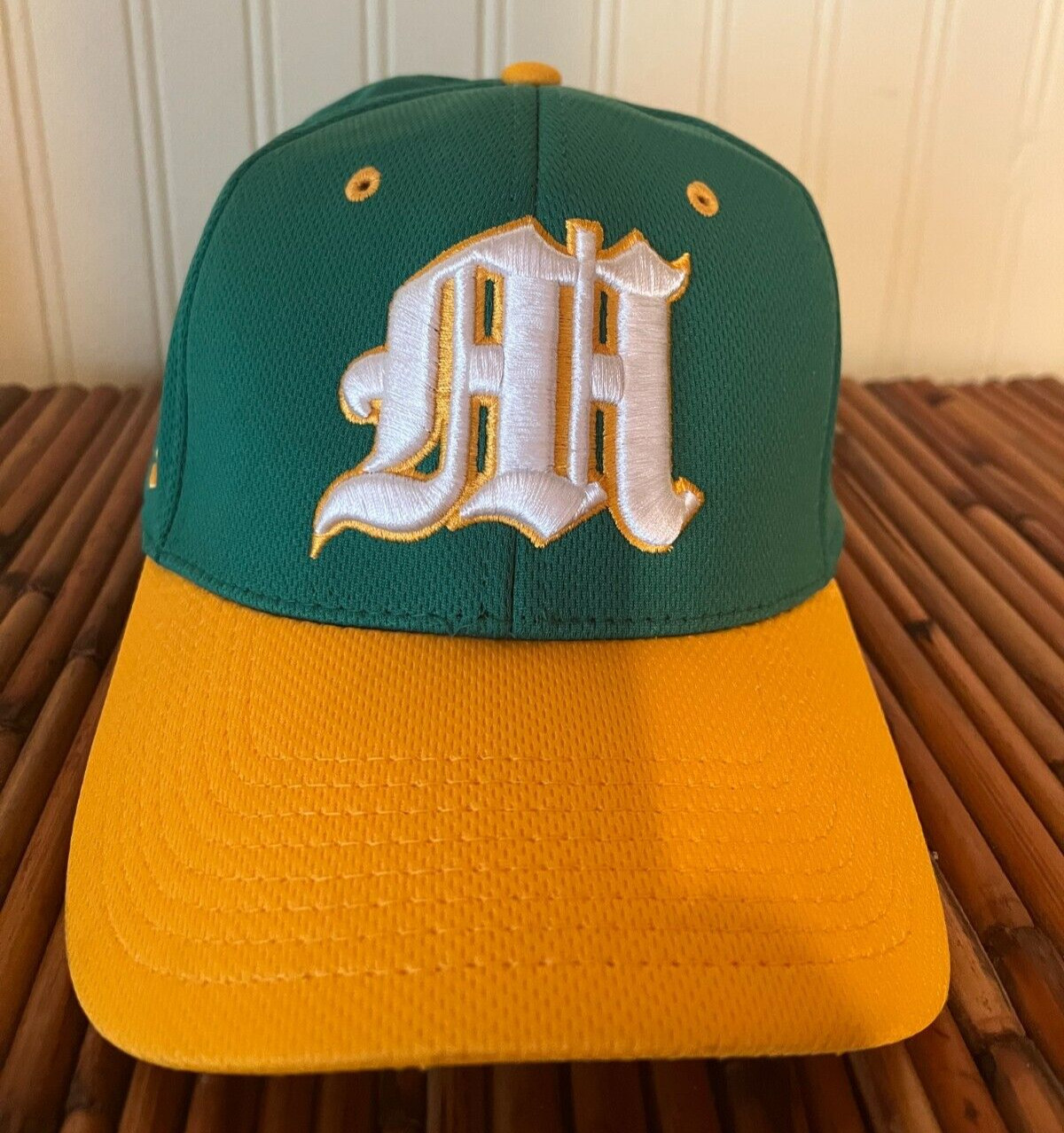 Embroidered Green Yellow Baseball Cap Hat Fitted Pukka Headwear S/M A-Flex