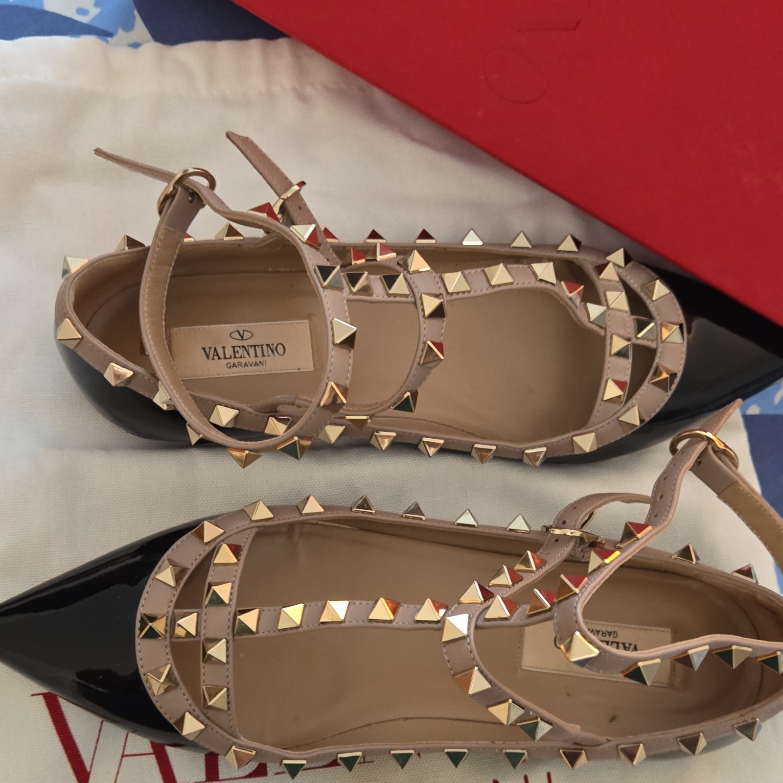 Valentino Garavani Rockstud Studded Ankle Strap Pointed Toe Flats EU 37.5,US 7.5