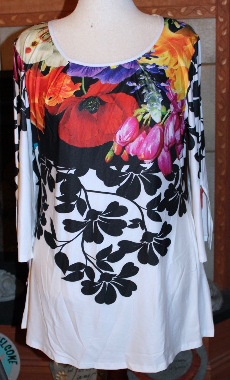 XL NWT Women\'s Lily Floral Tie Sleeve Tunic Top