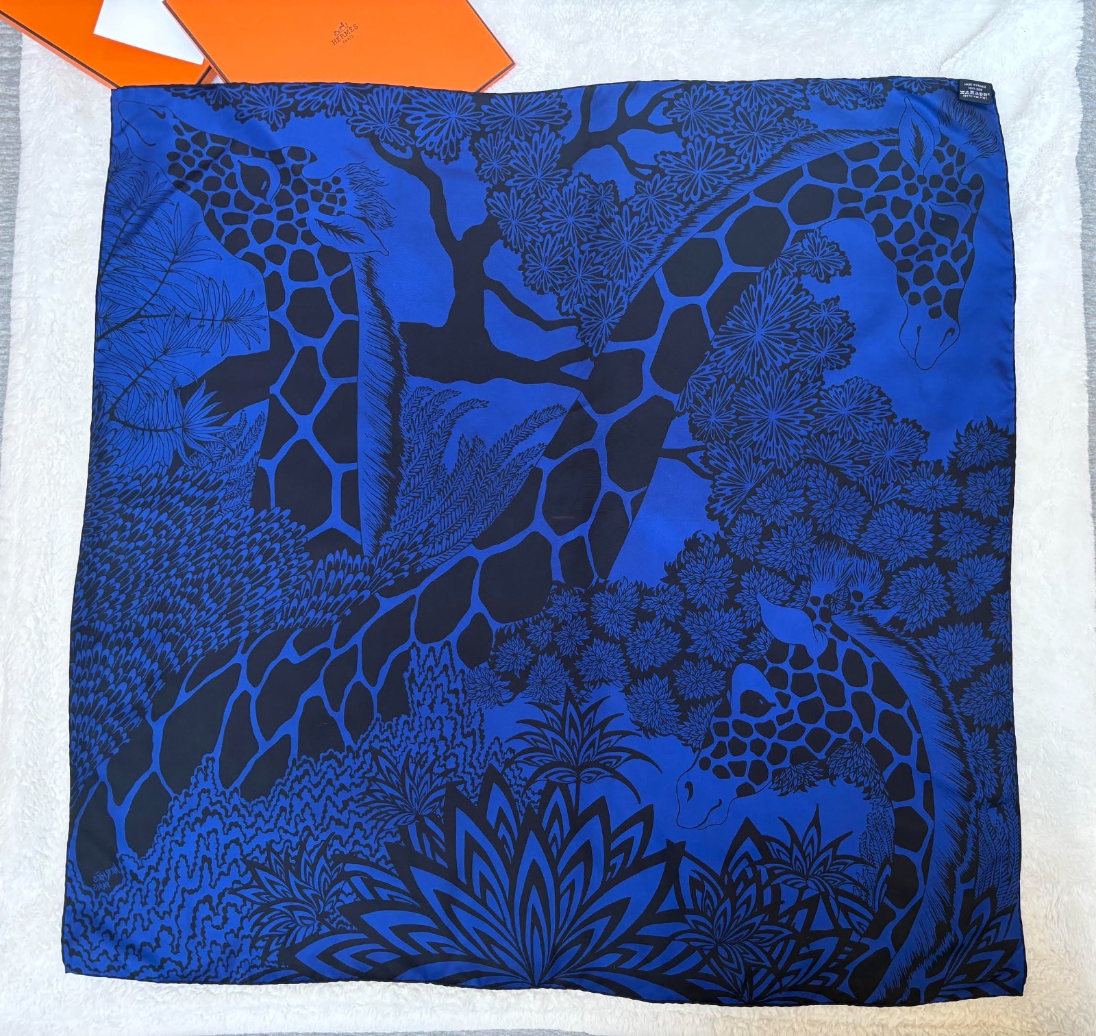 Hermès The Three Graces Silk Scarf in Blue 90 × 90 cm - Alice Shirley with box