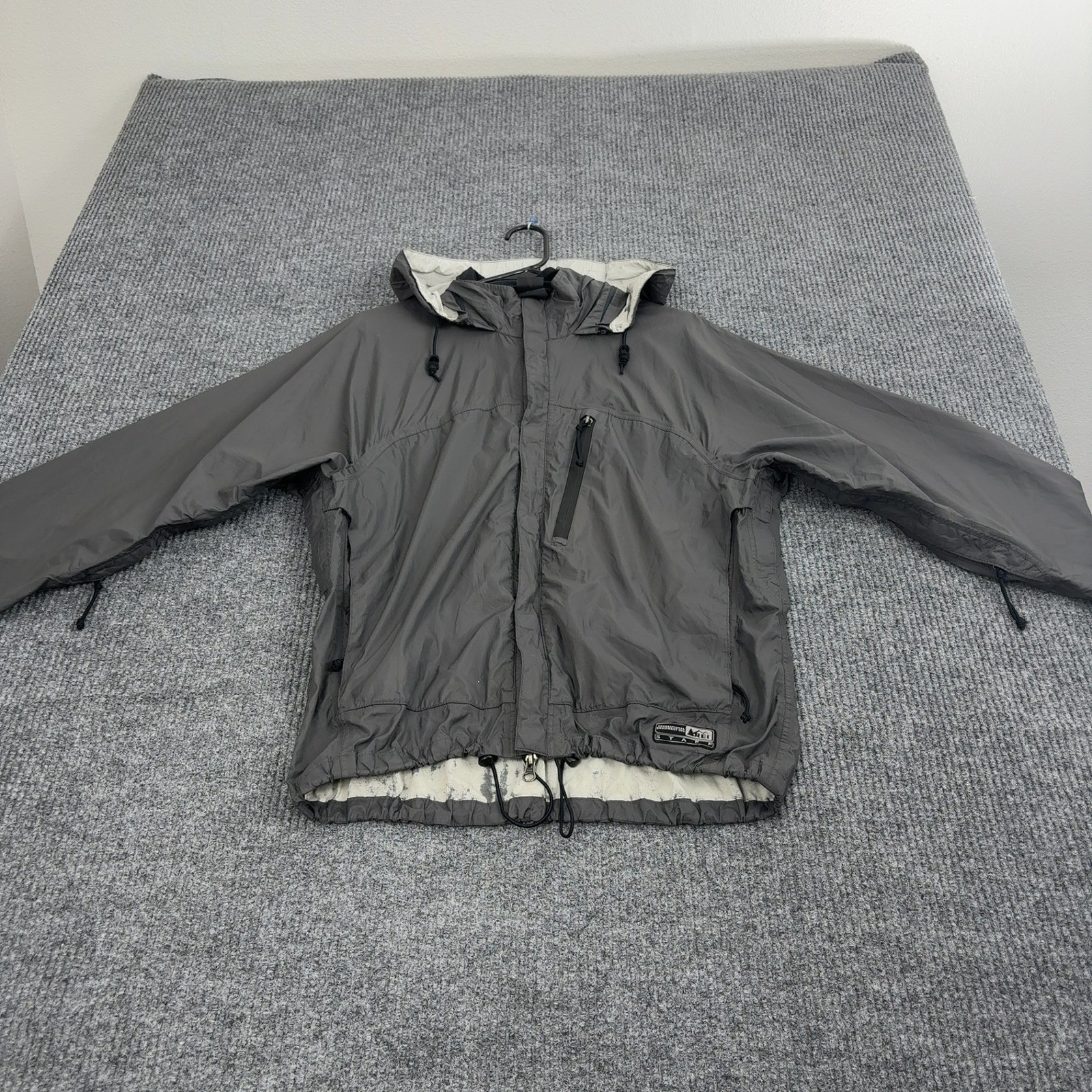 REI Jacket Mens M Gray Nylon Hooded Full Zip Staff Gorpcore Outdoor Hiking Style