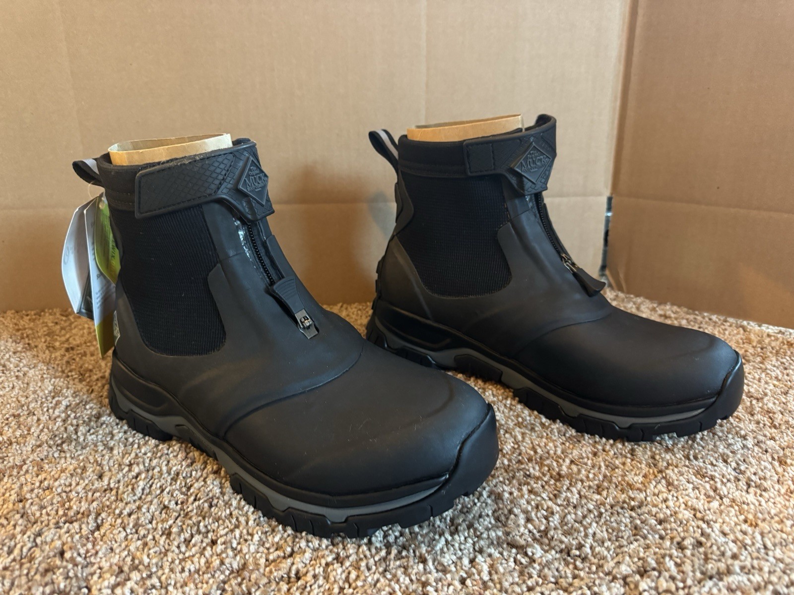 ORIGINAL MUCK BOOTS APEX MID ZIP ANKLE BOOT Black Men\'s Size 8 NWT NO BOX