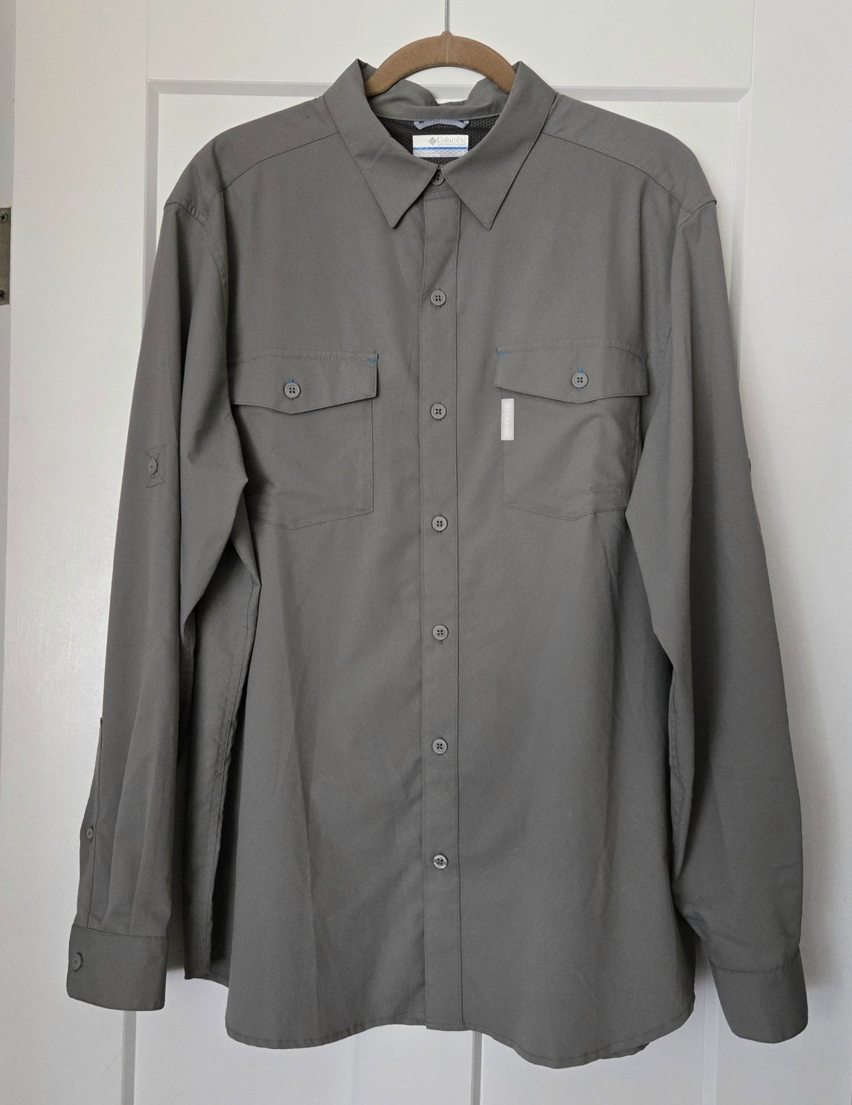 COLUMBIA SPORTSWEAR MEN\'S LONG SLEEVE GRAY BUTTON DOWN SHIRT WITH LINING SIZE L
