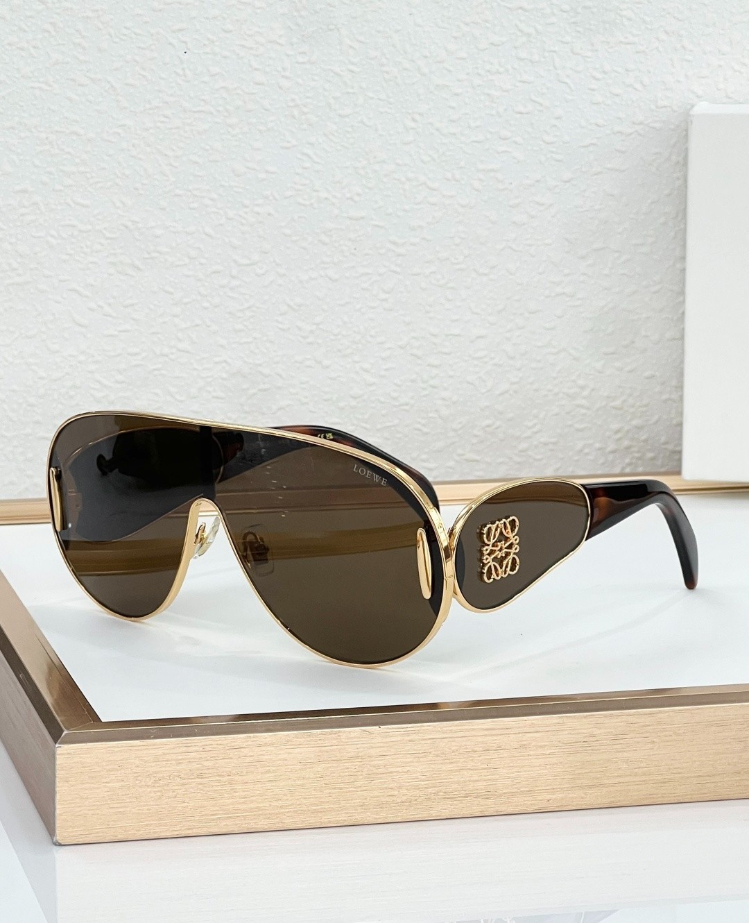 LOEWE LW5093S Sunglasses 141口0 142 - NEW