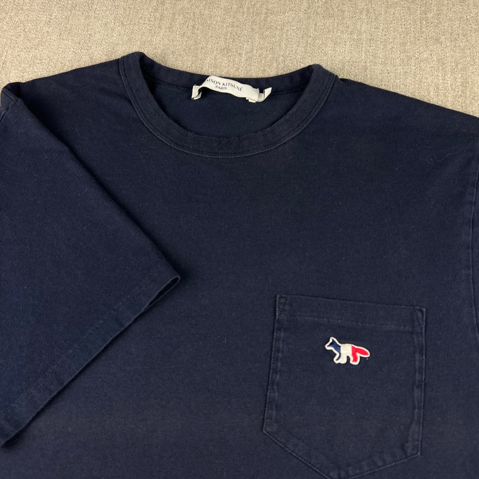 Maison Kitsune Pocket T-Shirt Mens M Navy Blue Tricolor Fox Patch Minimalist