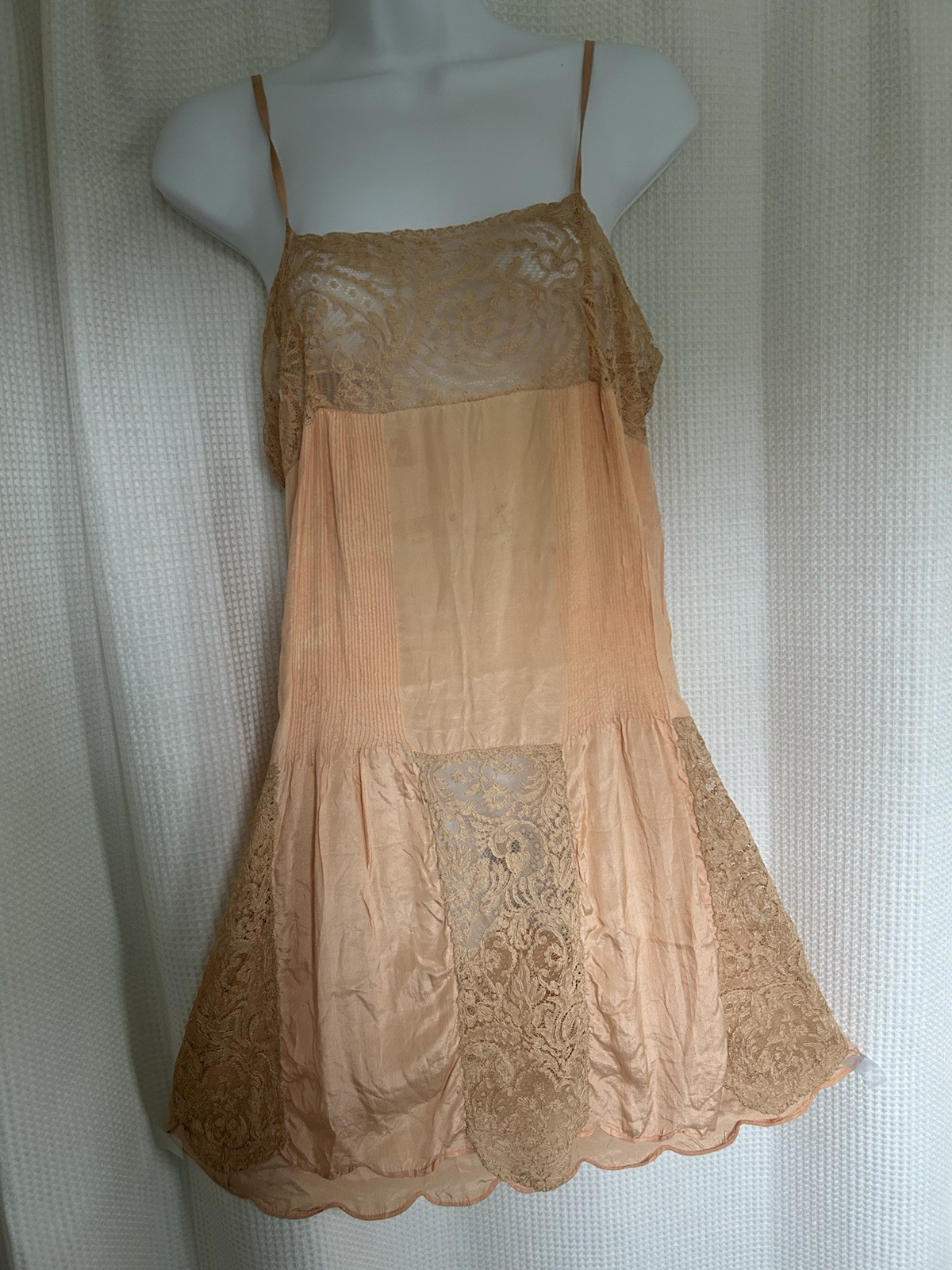 Antique Lingerie Slip  100%  Peach Silk  Ecru Lace 1920s-30s Fine Cond. Vintage