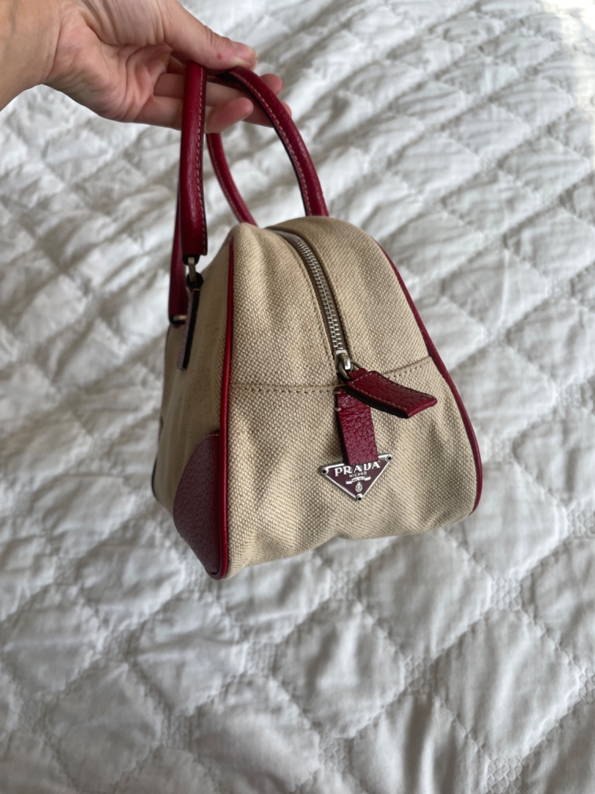 RARE VINTAGE PRADA MILANO BOWLING BAG 🇮🇹❤️  Beautiful vintage Prada