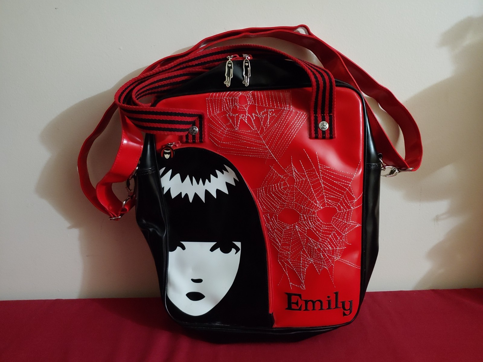Rare Emily the Strange 2002 Cosmic Debris Goth Shoulder Bag with Strap
