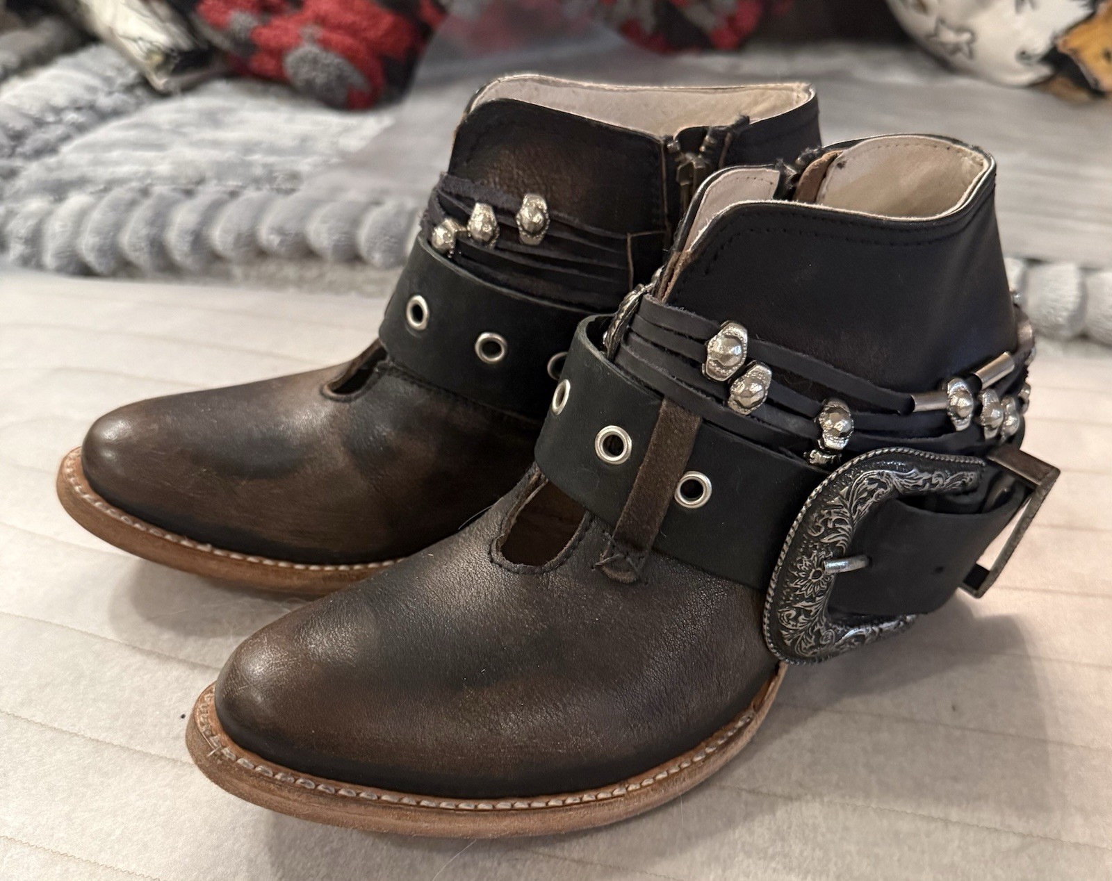 EUC- Freebird By Steven Saloon. Size 7. Beautiful brown.
