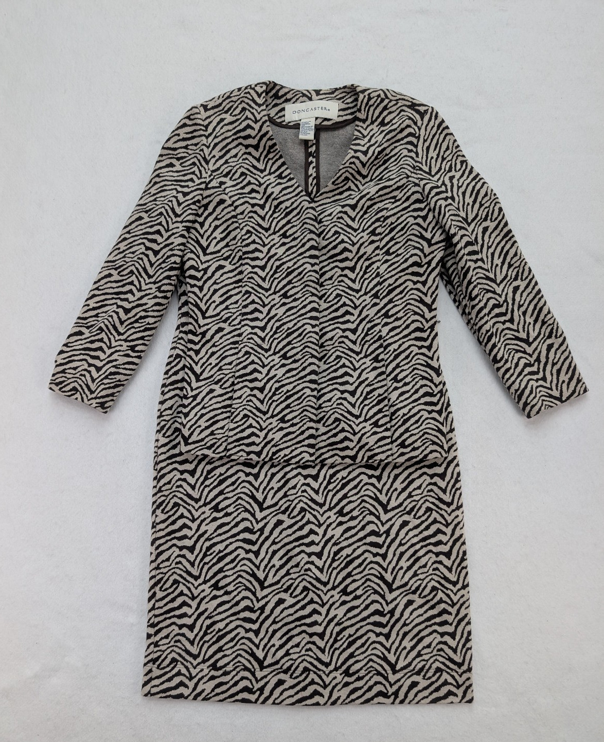 Doncaster Women\'s Suit Dress (10) Jacket (8) Brown Zebra Animal Print Stretch