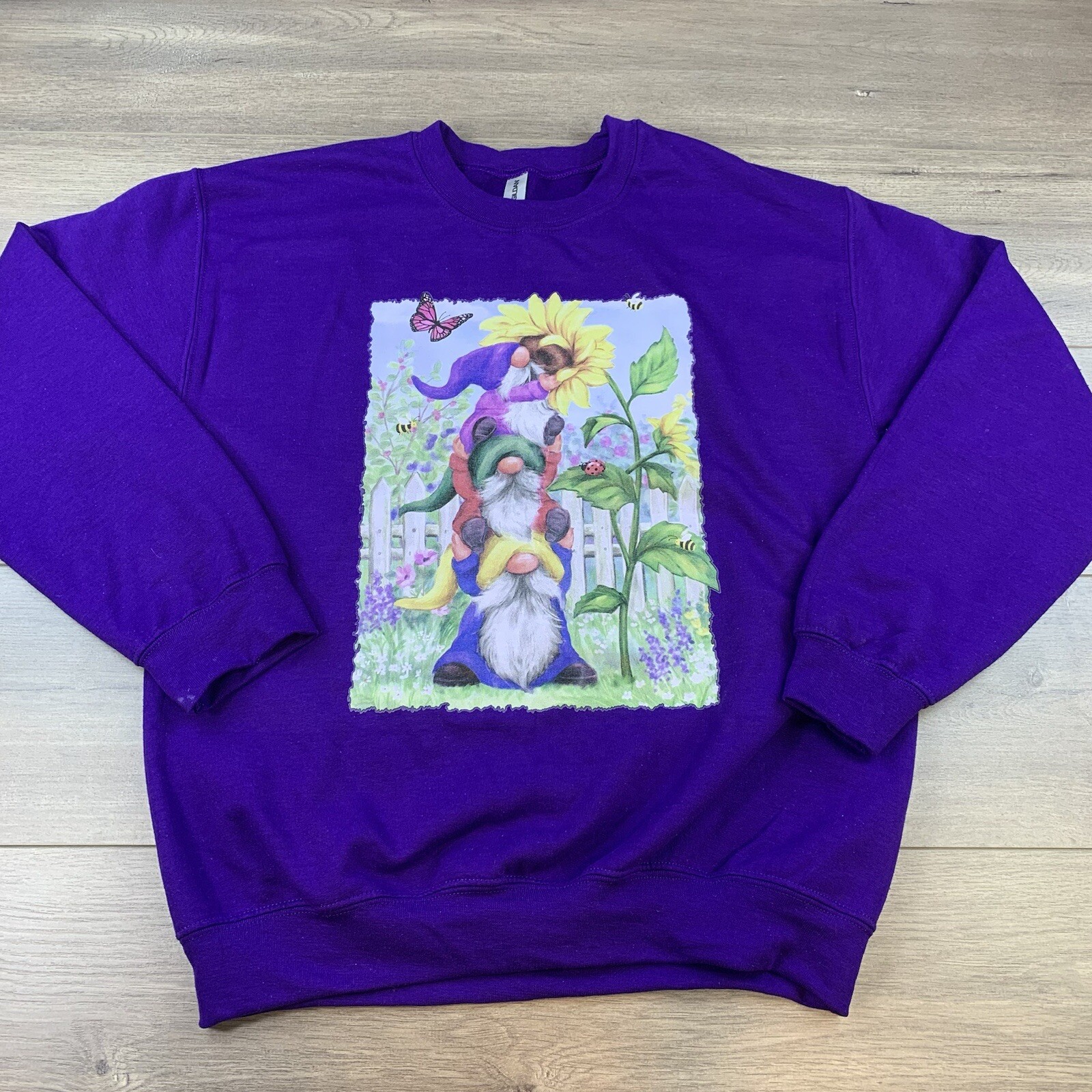 90\'s Spring Easter Gnome Flower Crew Neck Sweatshirt Sweater Women\'s Medium