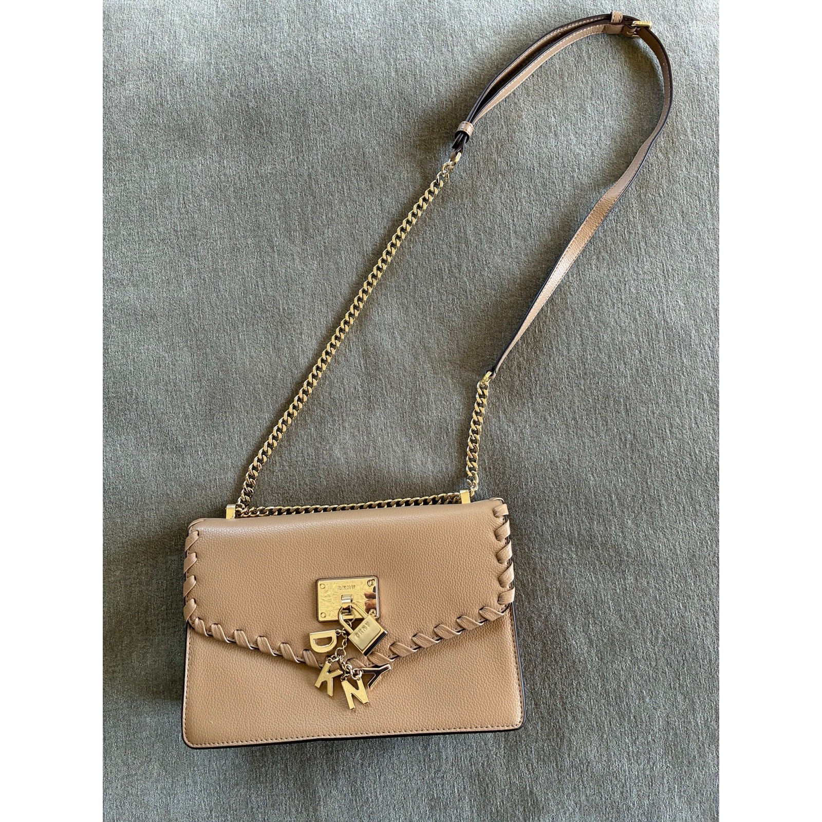 NEW DKNY Elissa Shoulder Bag Taupe Beige Whipstitch Flap Gold Chain Strap