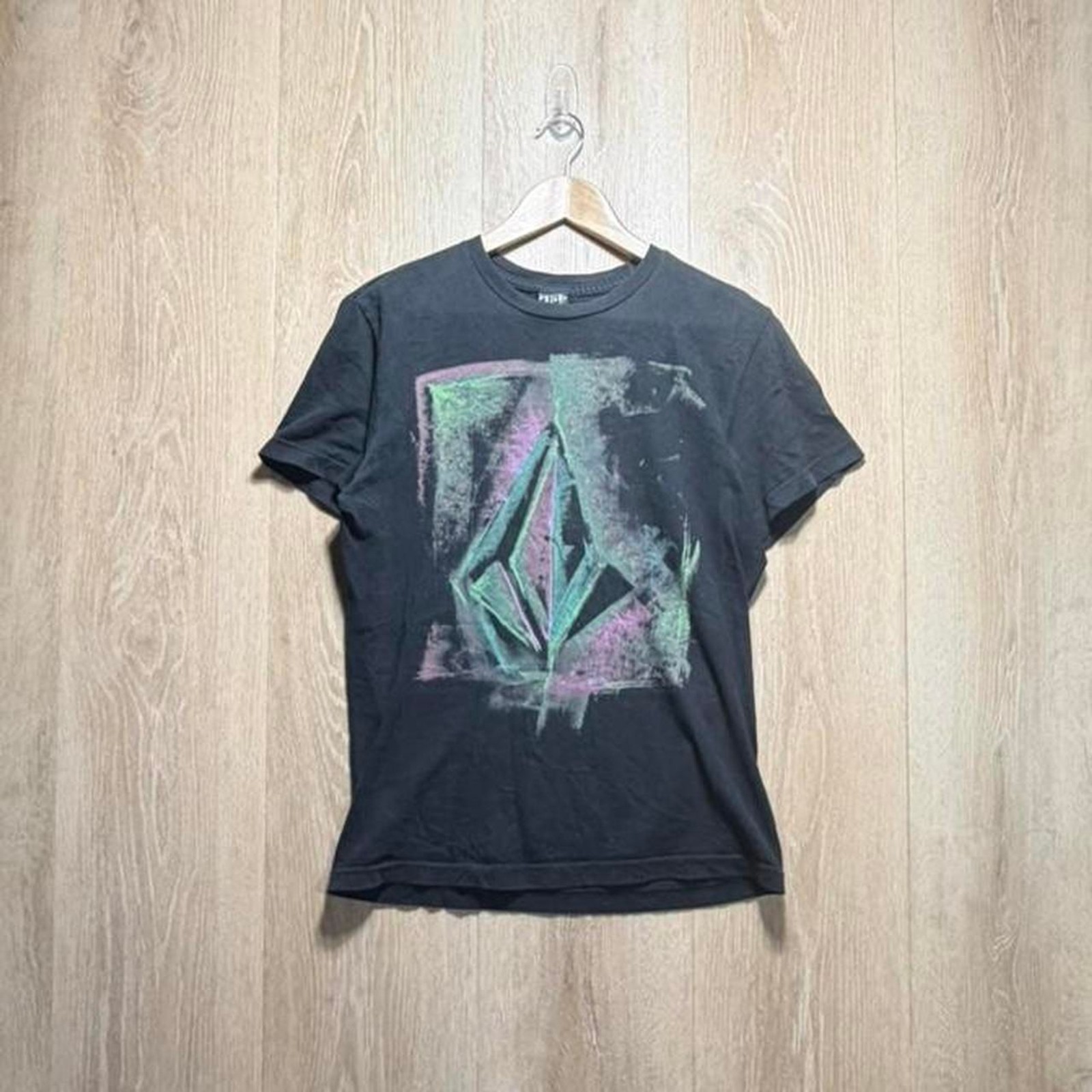 Volcom Men\'s Black and Grey T-shirt