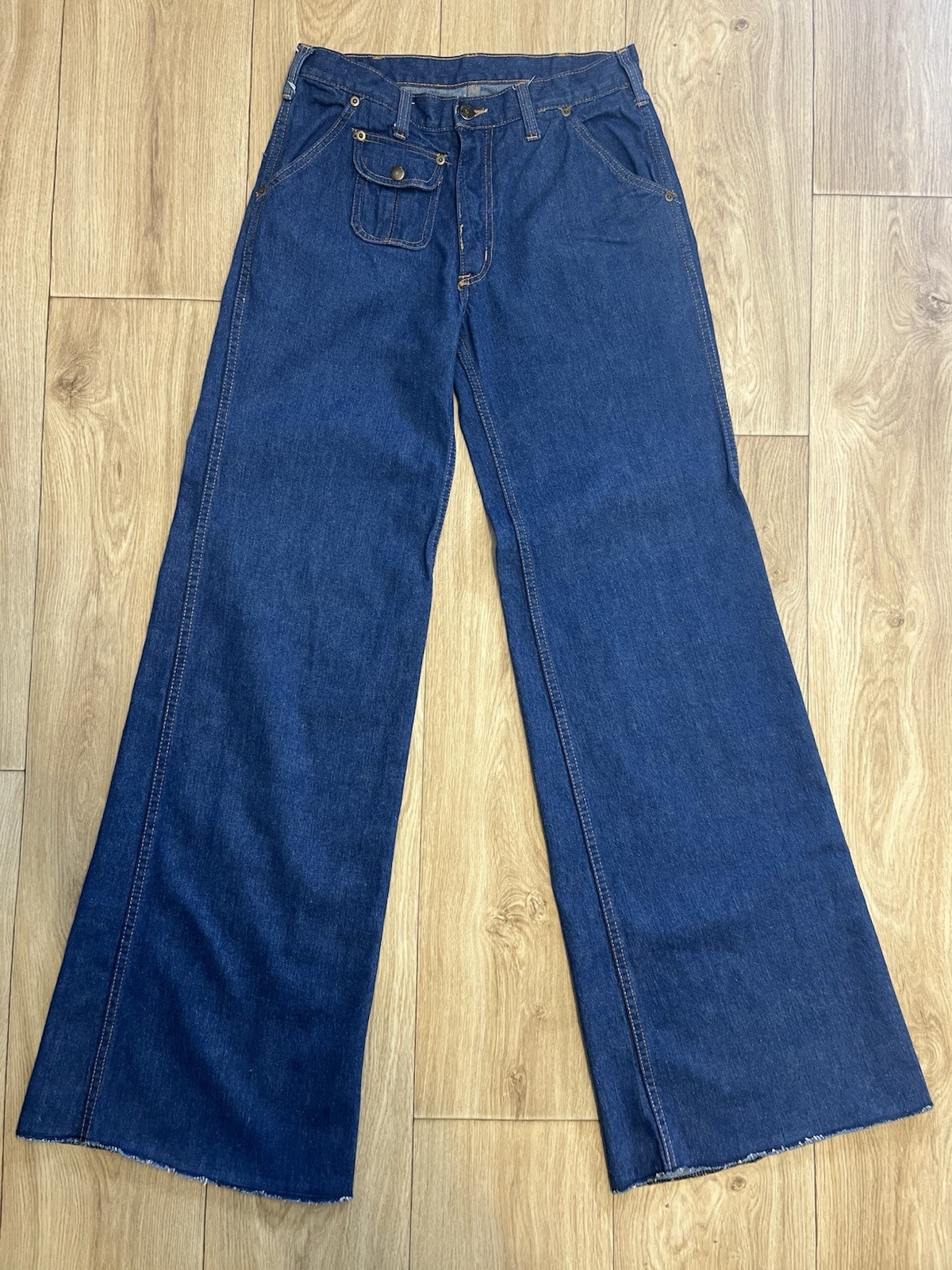 Vintage 70s 80s Vanderbilt Flared Bell Bottom Denim Jeans (28x34.5) Hong Kong