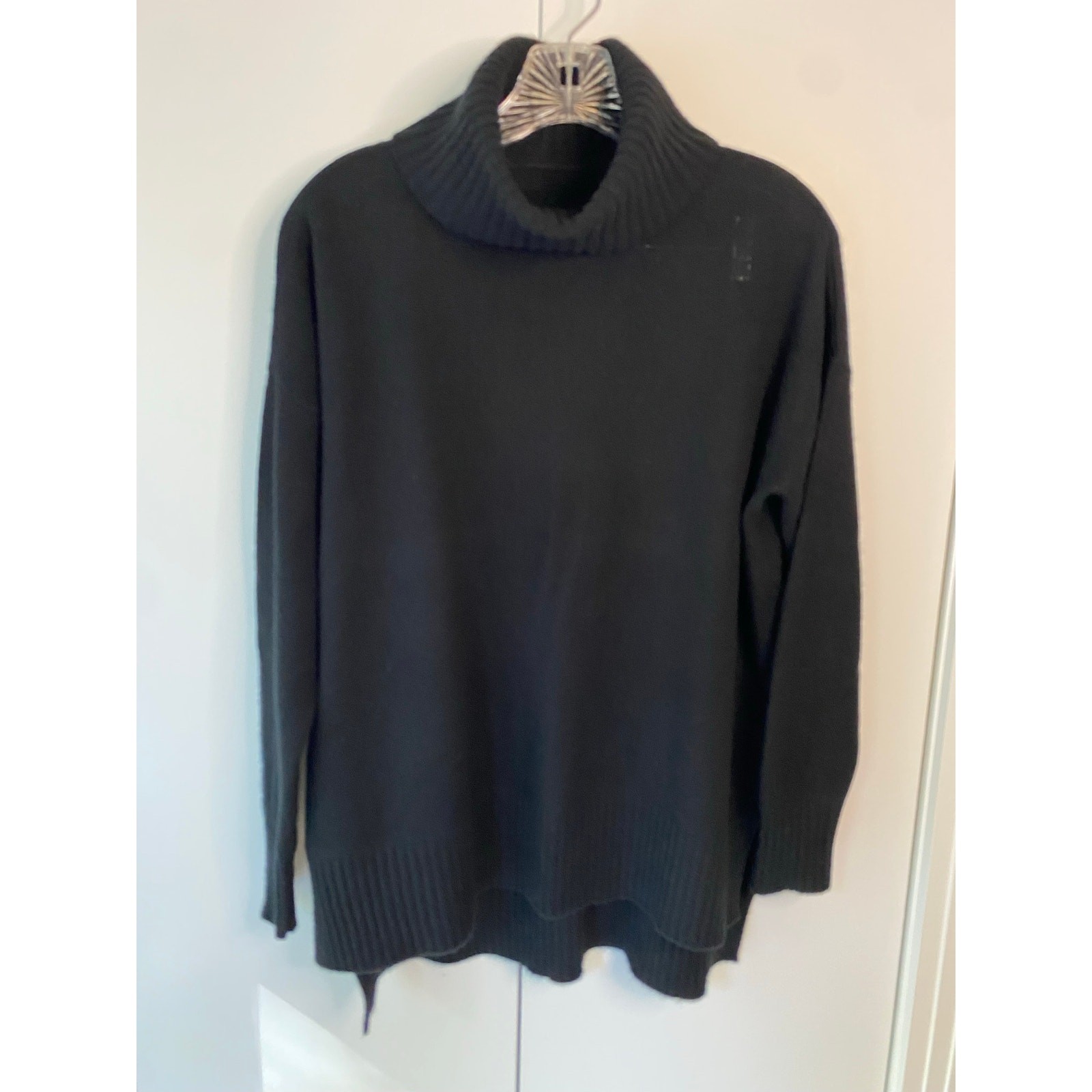 Nordstrom Lord & Taylor Black 100% Cashmere Turtleneck Sweater