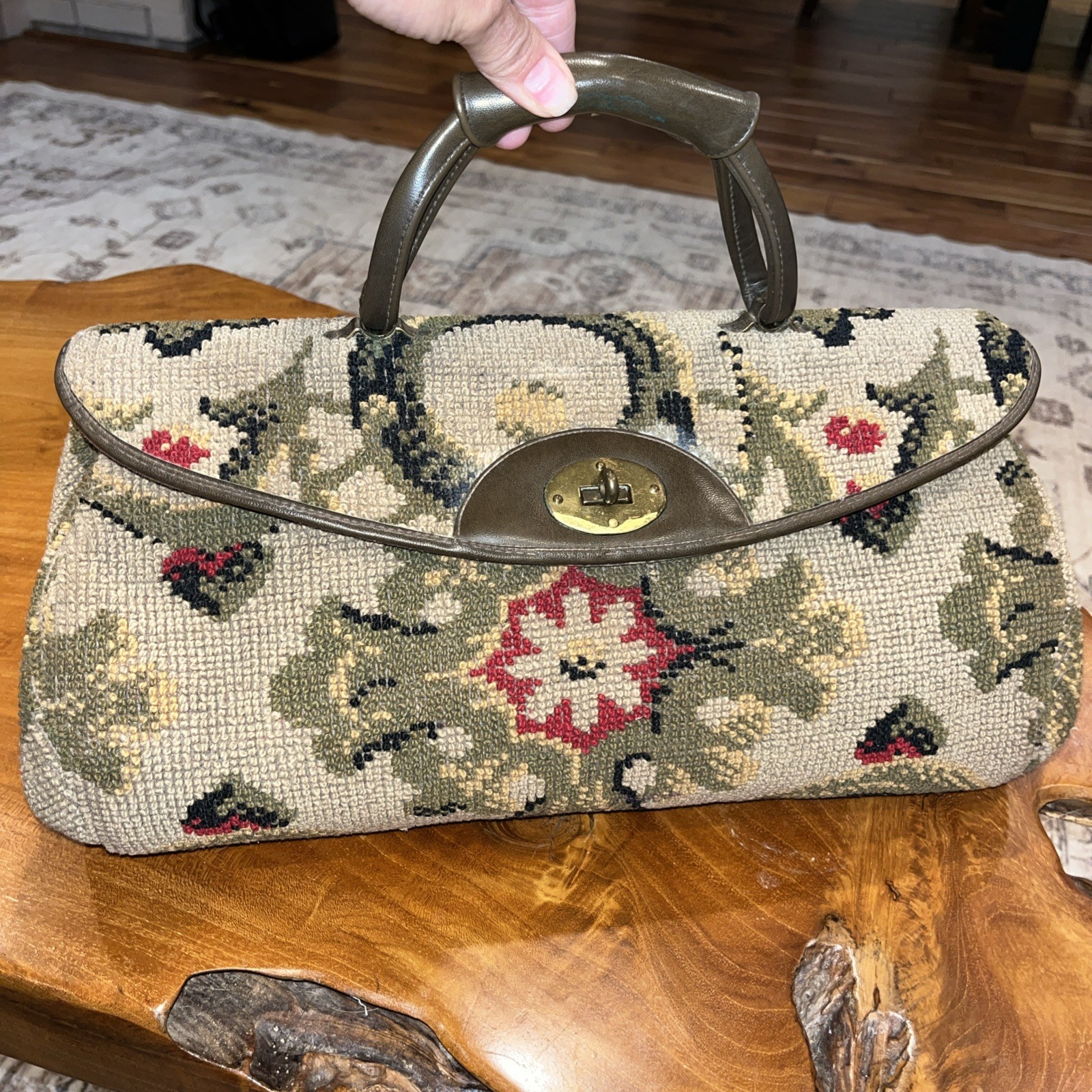 Vintage 60s Floral Bonwit Teller Tapestry Carpet Handbag MCM Brass Turn Lock ❤️