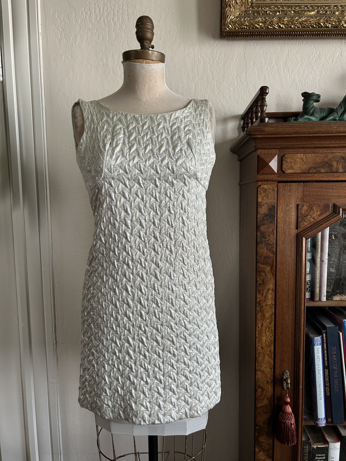 Vintage 1960s Quilted Metallic Silver Mini Dress Mod Space Age Gogo XXS