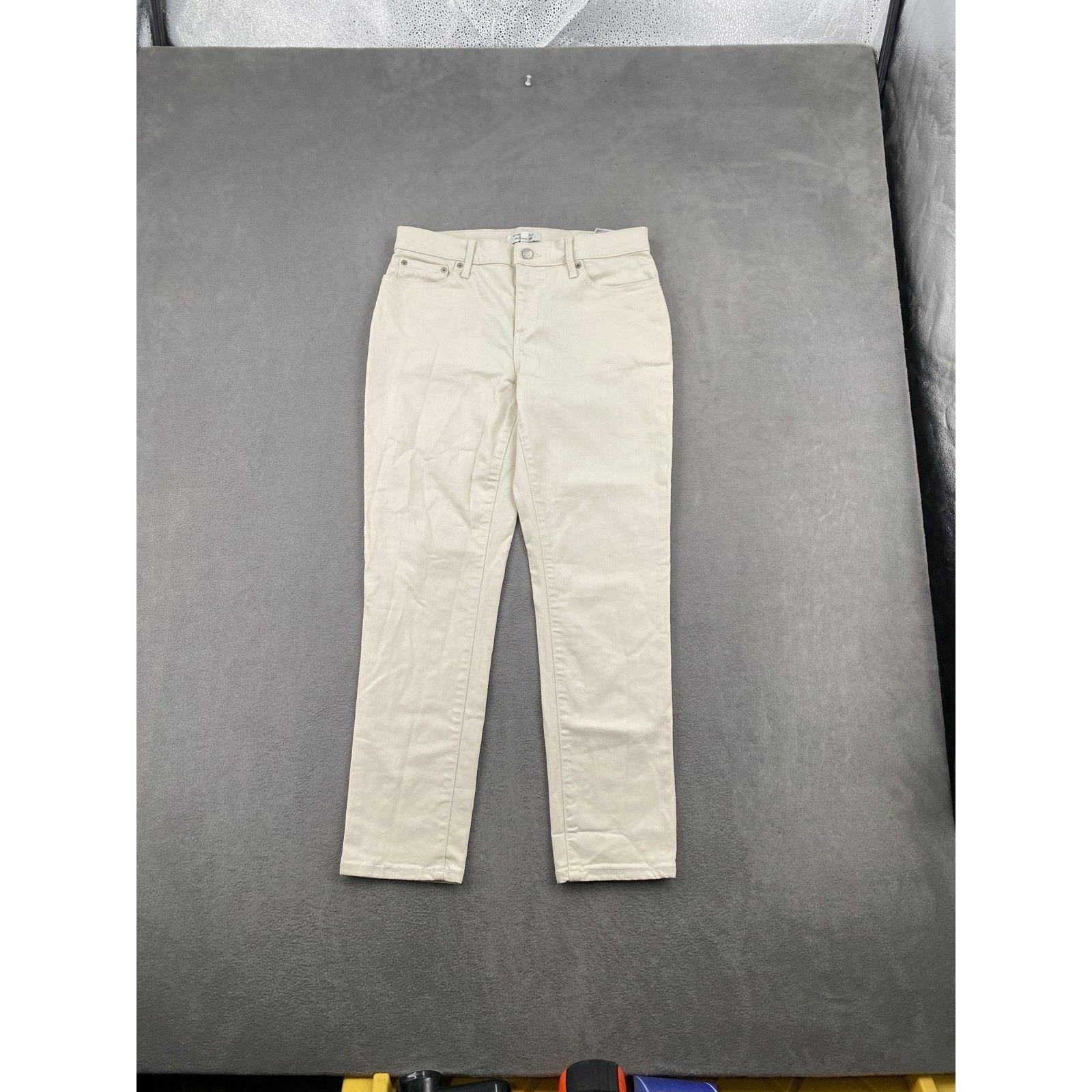 Banana Republic Girlfriend Mid Rise Jeans Womens 27/4 Ivory Off White Stretch