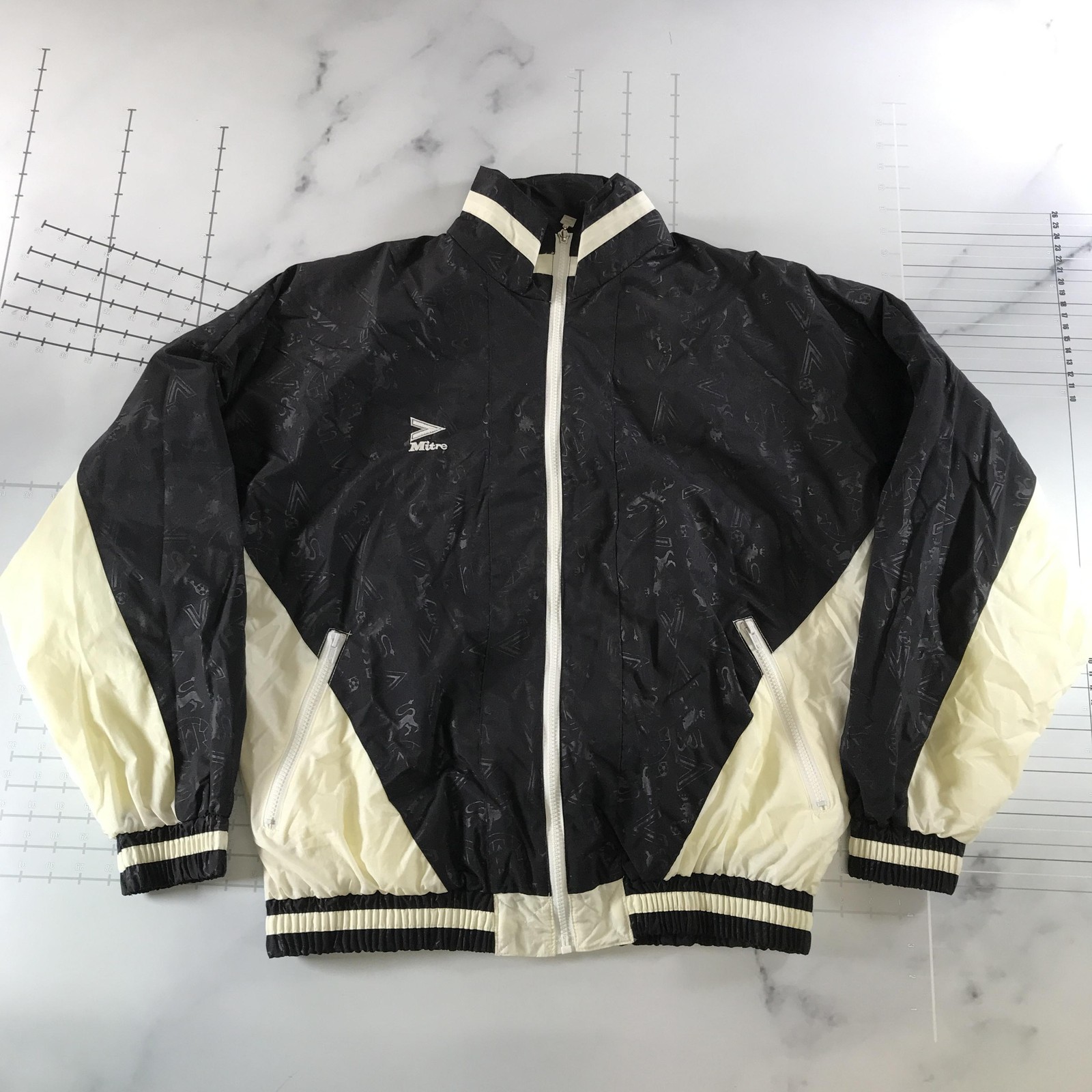 Vintage Mitre Jacket Mens Large Black White Soccer Windbreaker All Over Print
