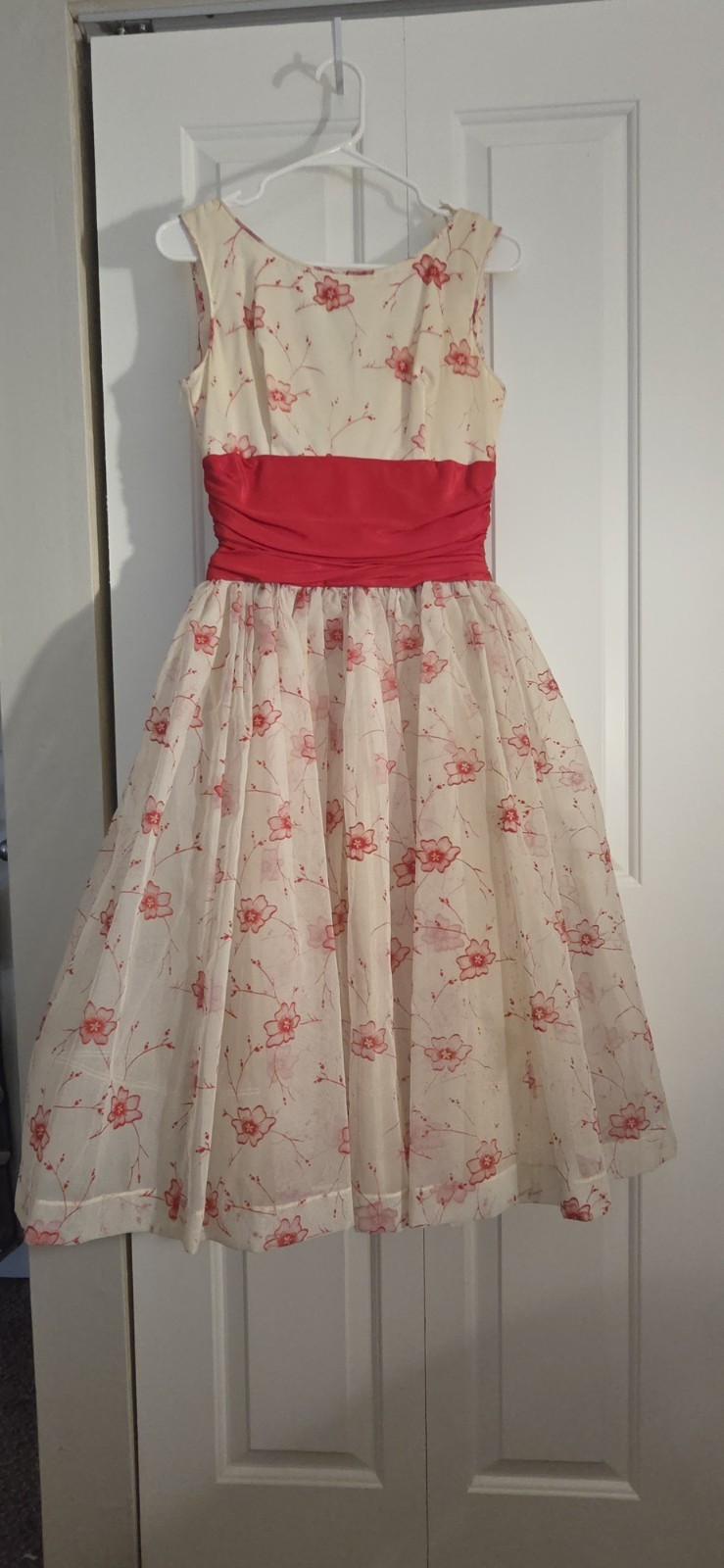 Vintage 1950\'s White and Red Blossom Flocked Tulle Taffeta Prom Wedding Dress