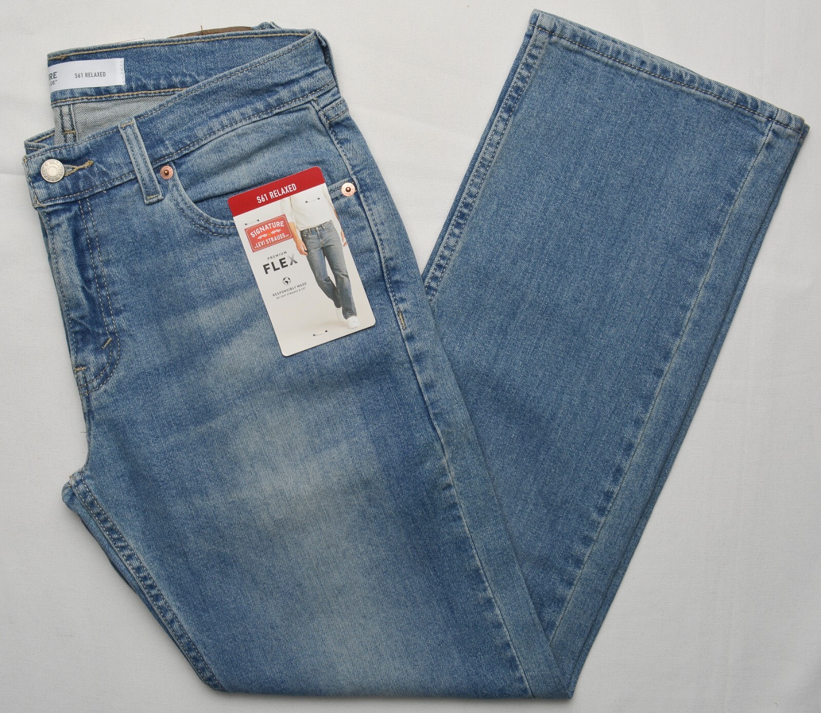 Signature By Levi Strauss #11322 NEW Men\'s Relaxed Flex Jeans