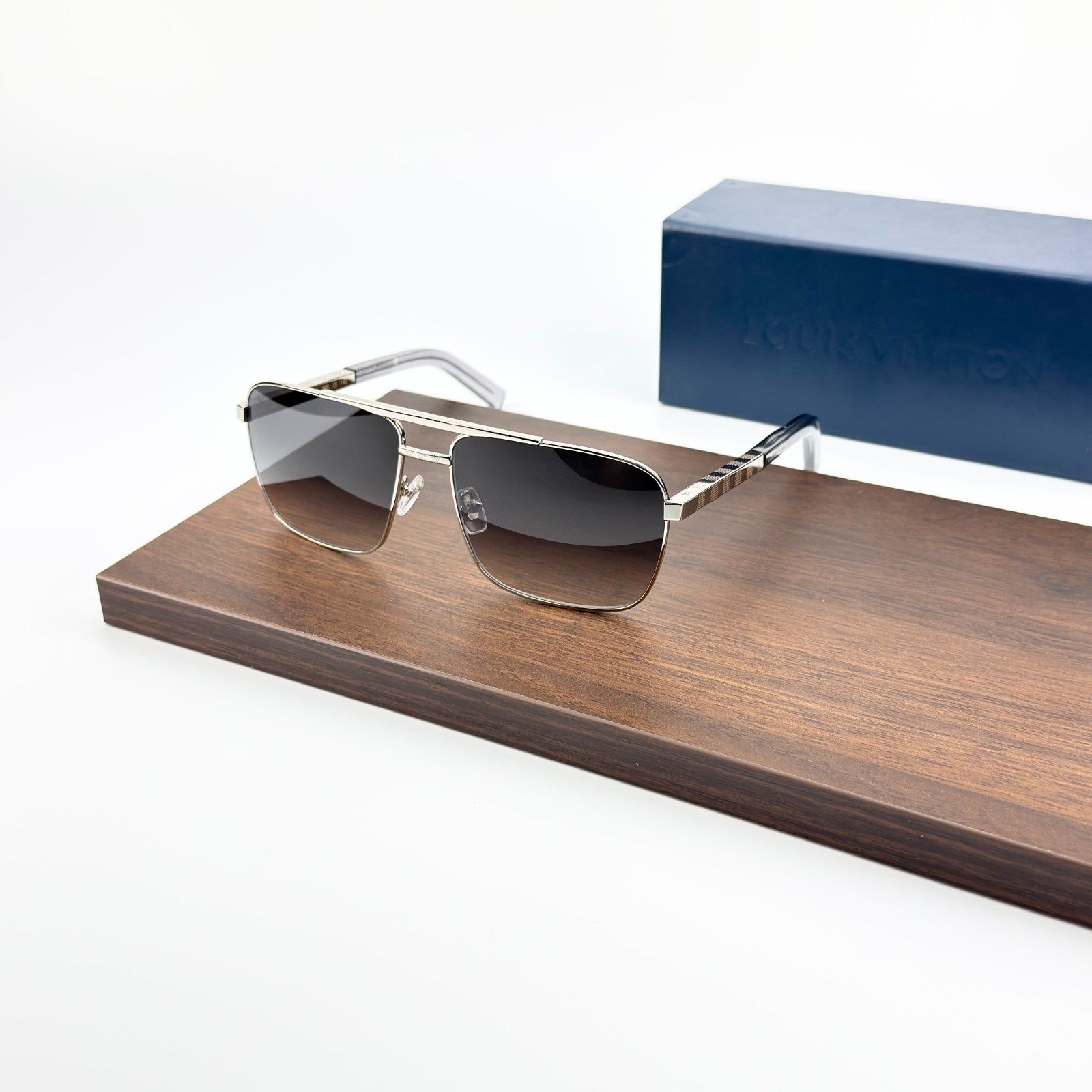 Louis Vuitton Z0260U Attitude Silver Metal Square Aviator Gray Lens New w/ Box