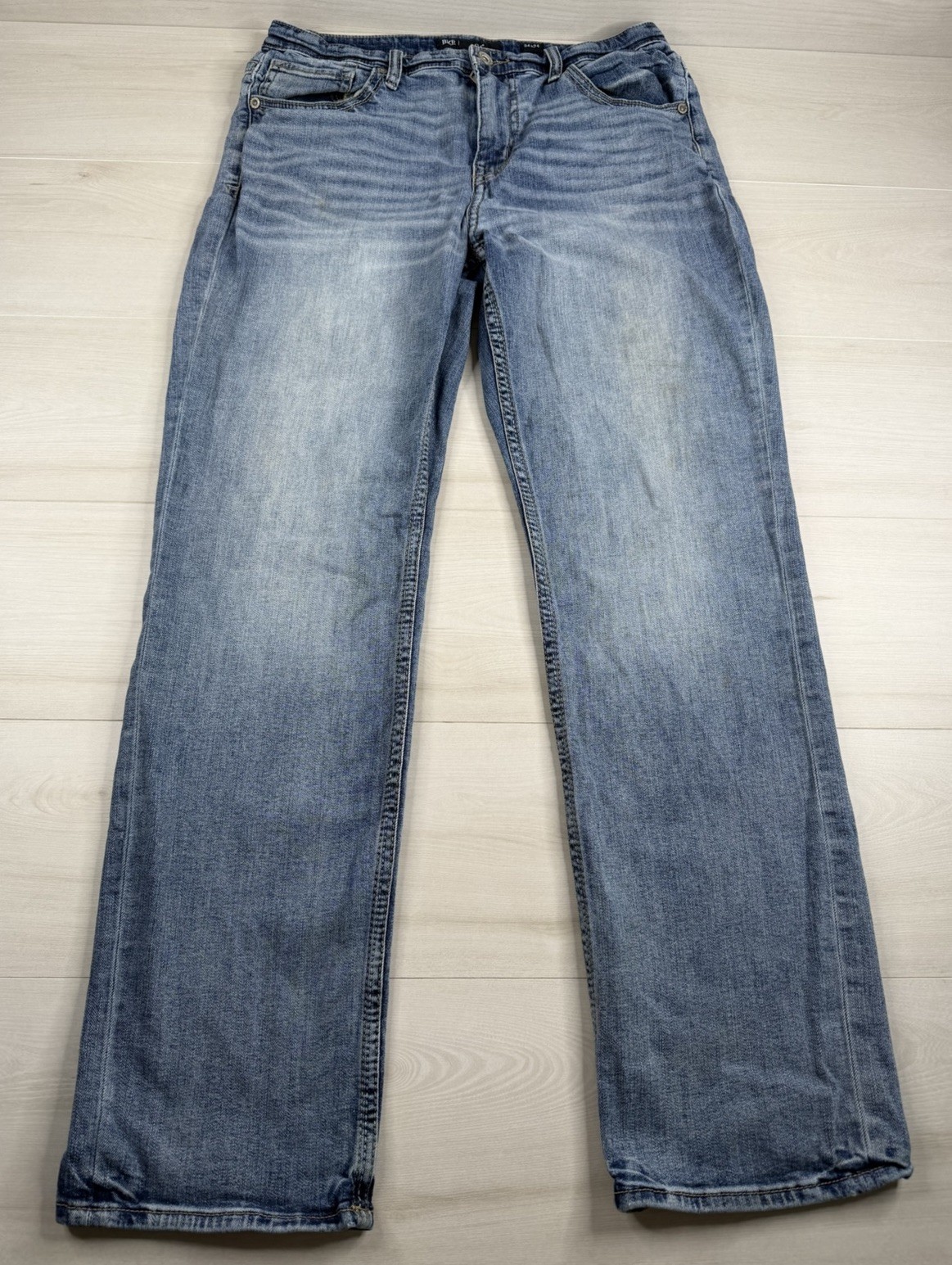 BKE Buckle Tyler Jeans Blue Straight Leg Stretch Denim Whiskered Mens 32x34