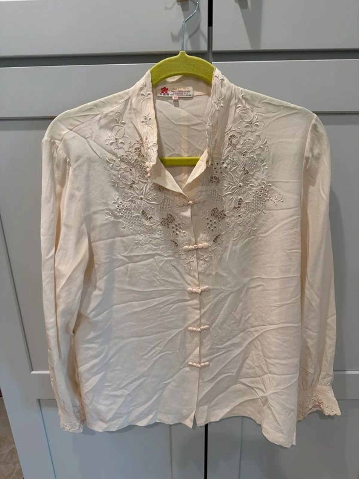 Vintage Chinese Embroidered 100% Silk Top - Size 38 / Small
