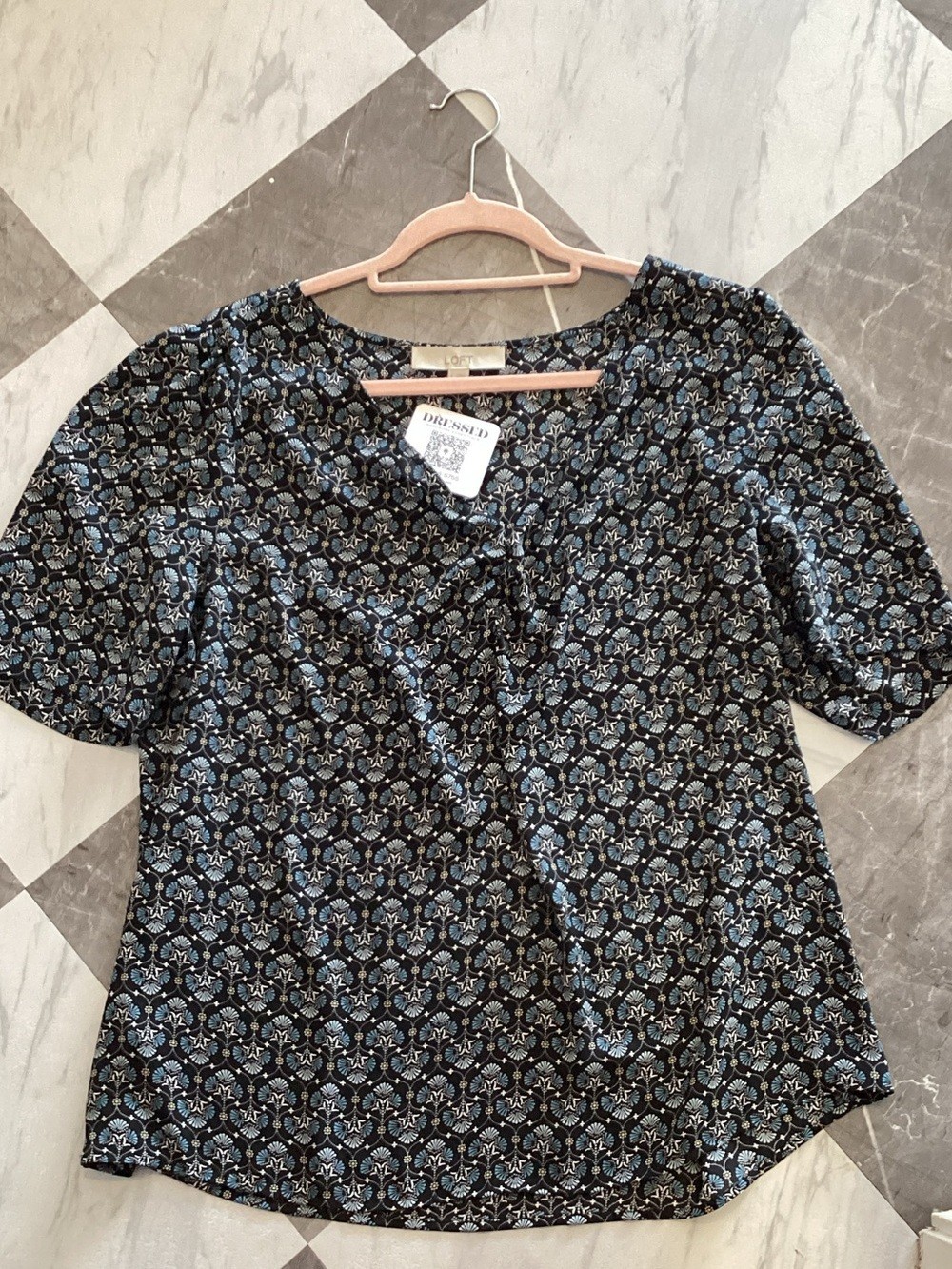 066 LOFT Black and Blue Short Sleeve Patterned Blouse
