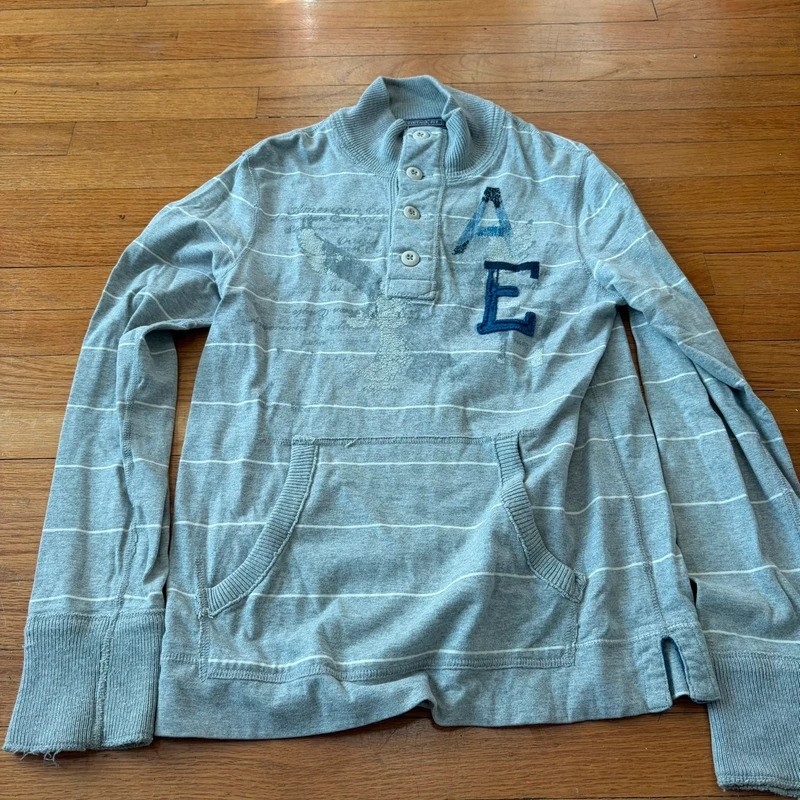 Vintage y2k American eagle grunge turtle neck button up sweater