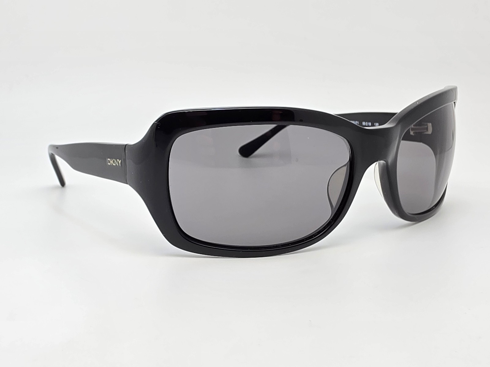 DKNY DY4008 3001/71 Gloss Black Frame Grey Lens Sunglasses 59-19-120
