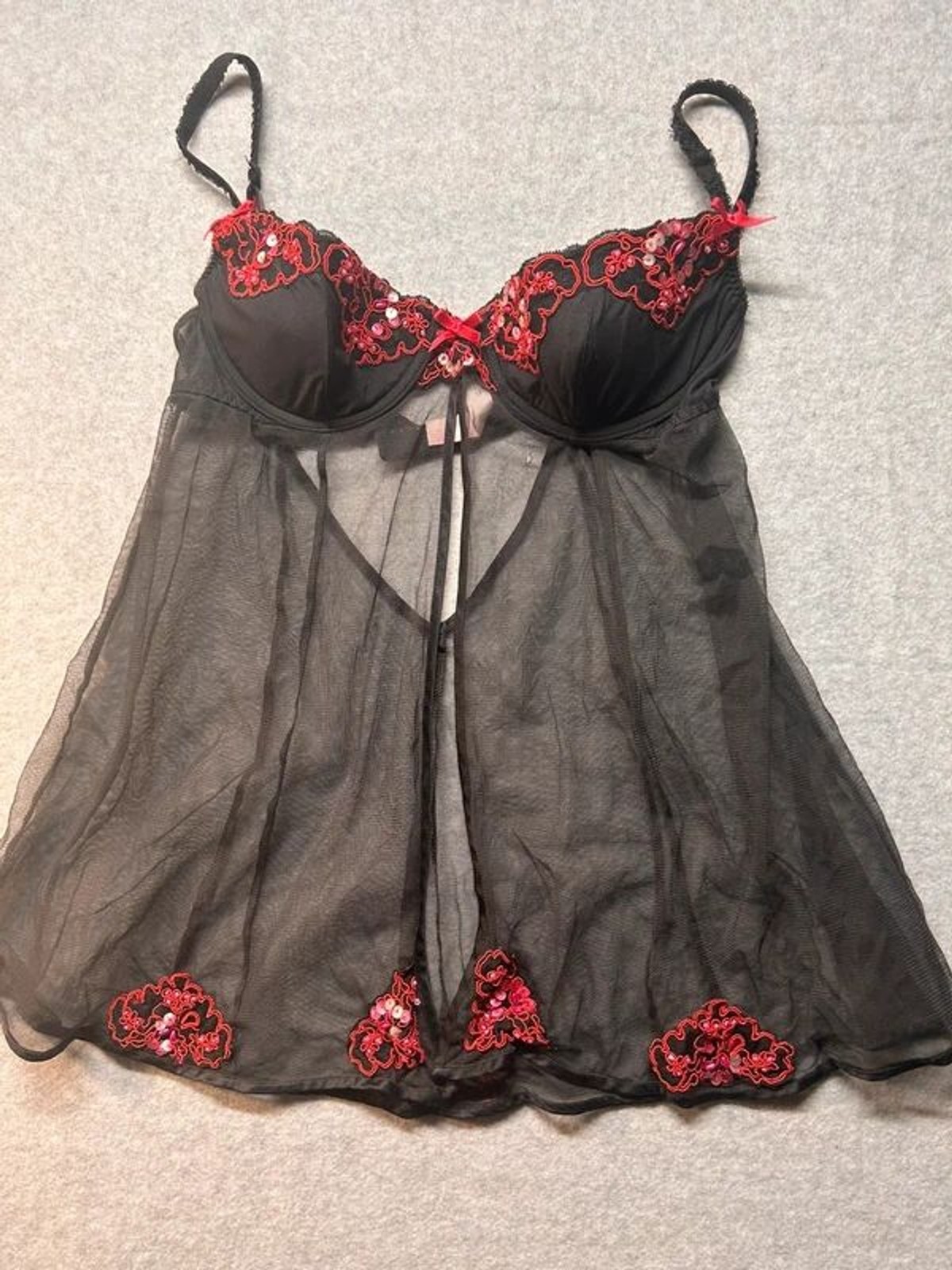 Womens Victoria’s Secret Very Sexy Black Red  BabydollTop  36B