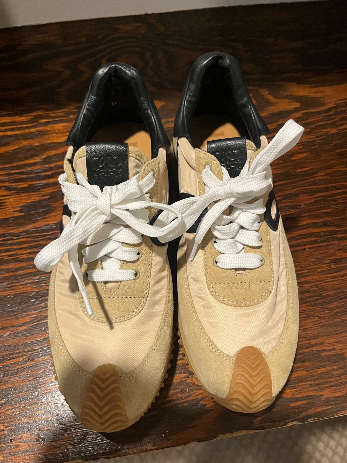 Loewe Flow Runner 2.0 in Nylon & Suede Gold Black 39
