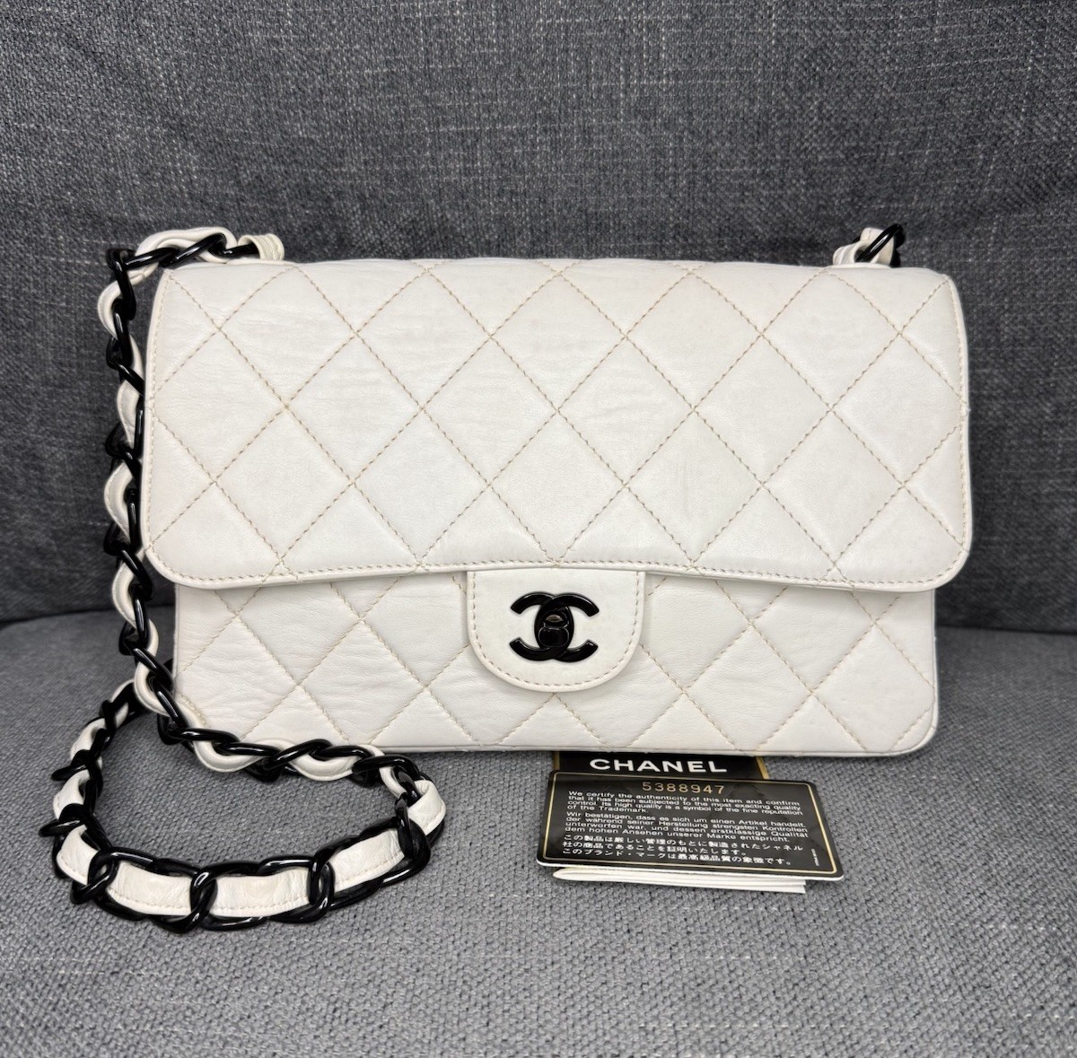 CHANEL classic flap bag plexi chain VINTAGE