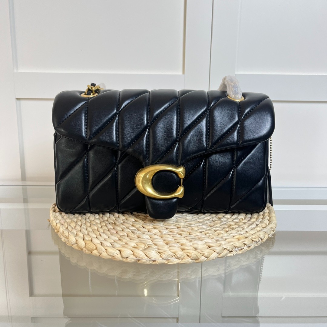 Coach CP150 Quilted Shoulder Bag Black Leather Gold Chain New w/ Bag