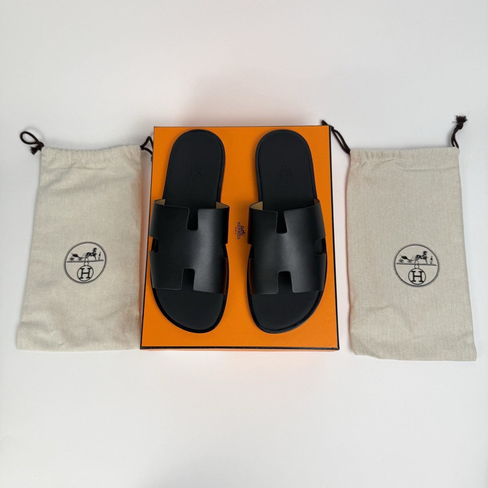 Hermes Izmir Sandal Men’s Size US 11 EU 44 Leather Slides Black Noir