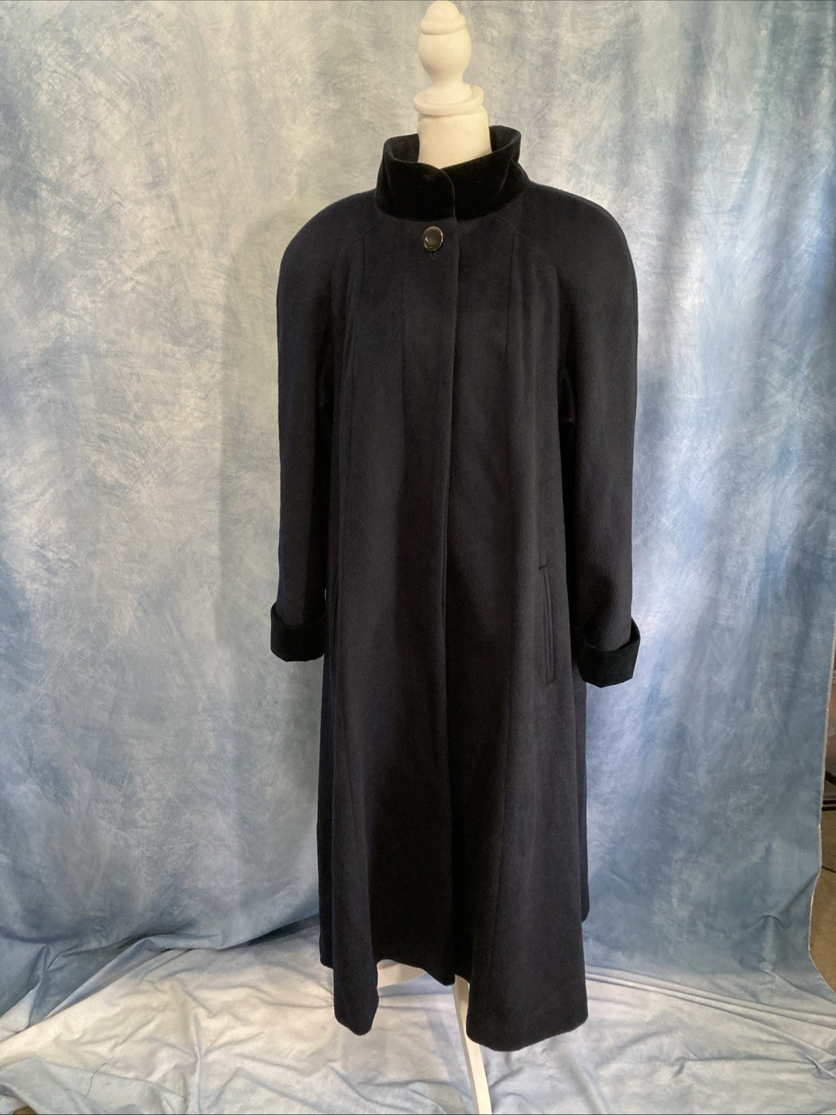 Vtg 80s Lorovi Navy Blue Long Wool Coat Velvet Collar Power Shoulder Worumbo 8