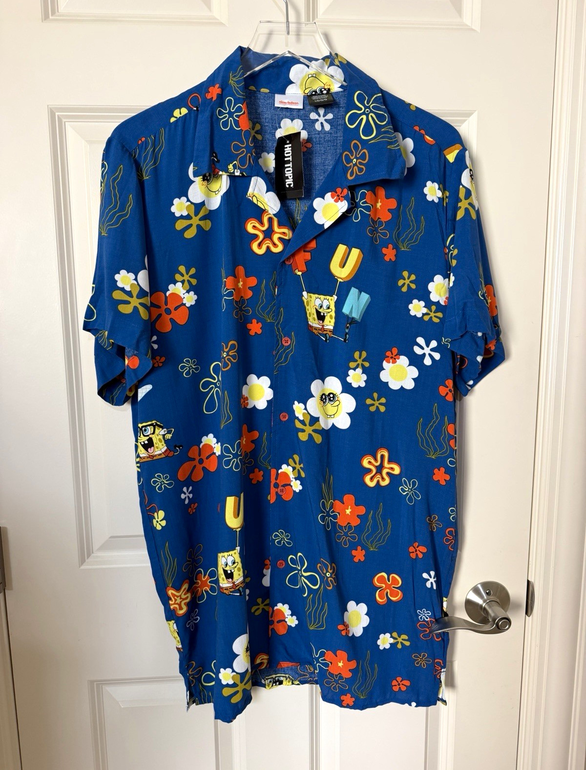NWT Nickelodeon SpongeBob SquarePants Floral Rayon Woven Button-Up Blue L