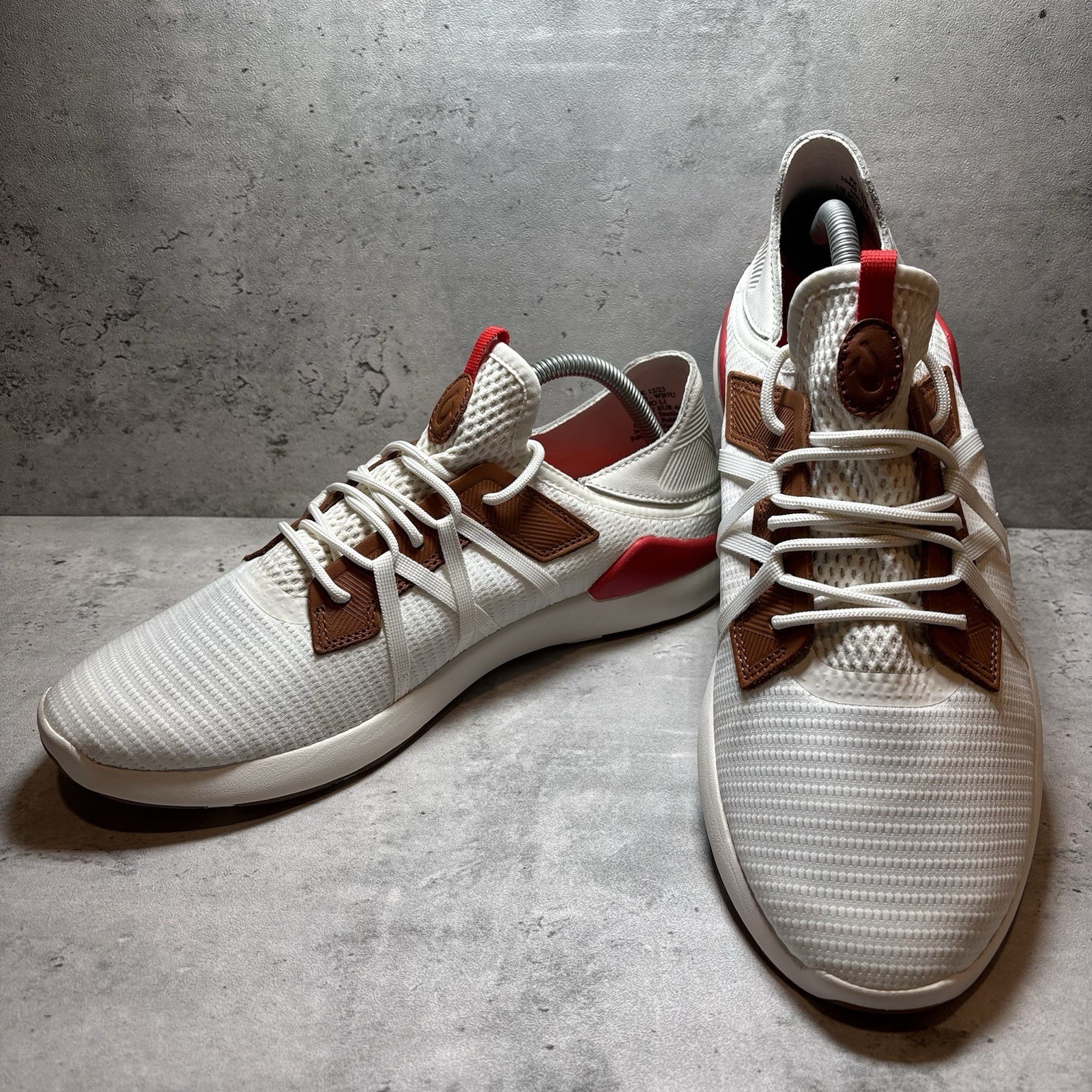 NEW OluKai Mio Li Sneakers Mens 11 Bright White/Red Lava Athletic Mesh Shoes