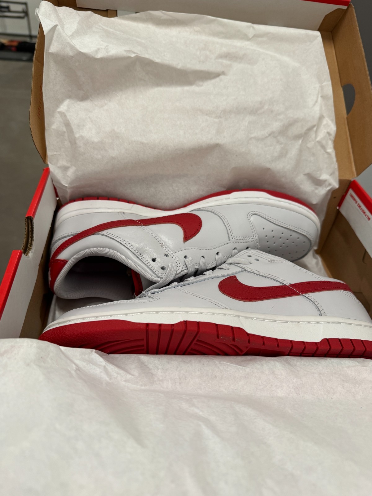 DEADSTOCK Nike Dunk Low Vast Grey Varsity Red FJ0832-011 Mens Size 8.5