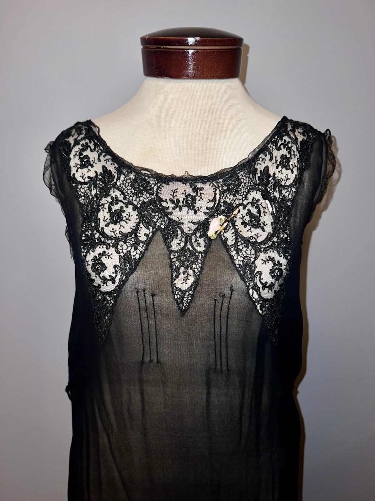 1920s Flapper Dress Black Silk Chiffon Ribbon Rose Lace Tabard Gown Antique