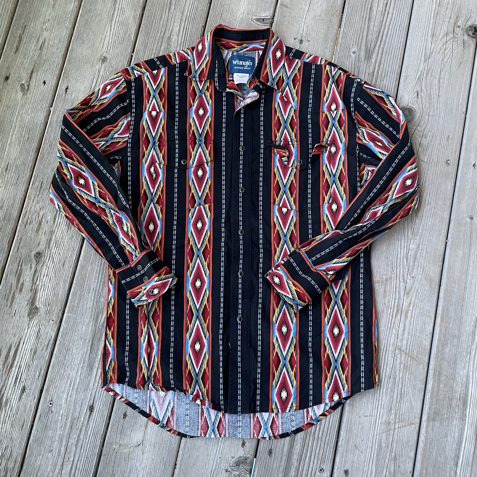 Wrangler Western Shirt Mens M Black Aztec Striped Cowboy Pearl Snap Brushpopper