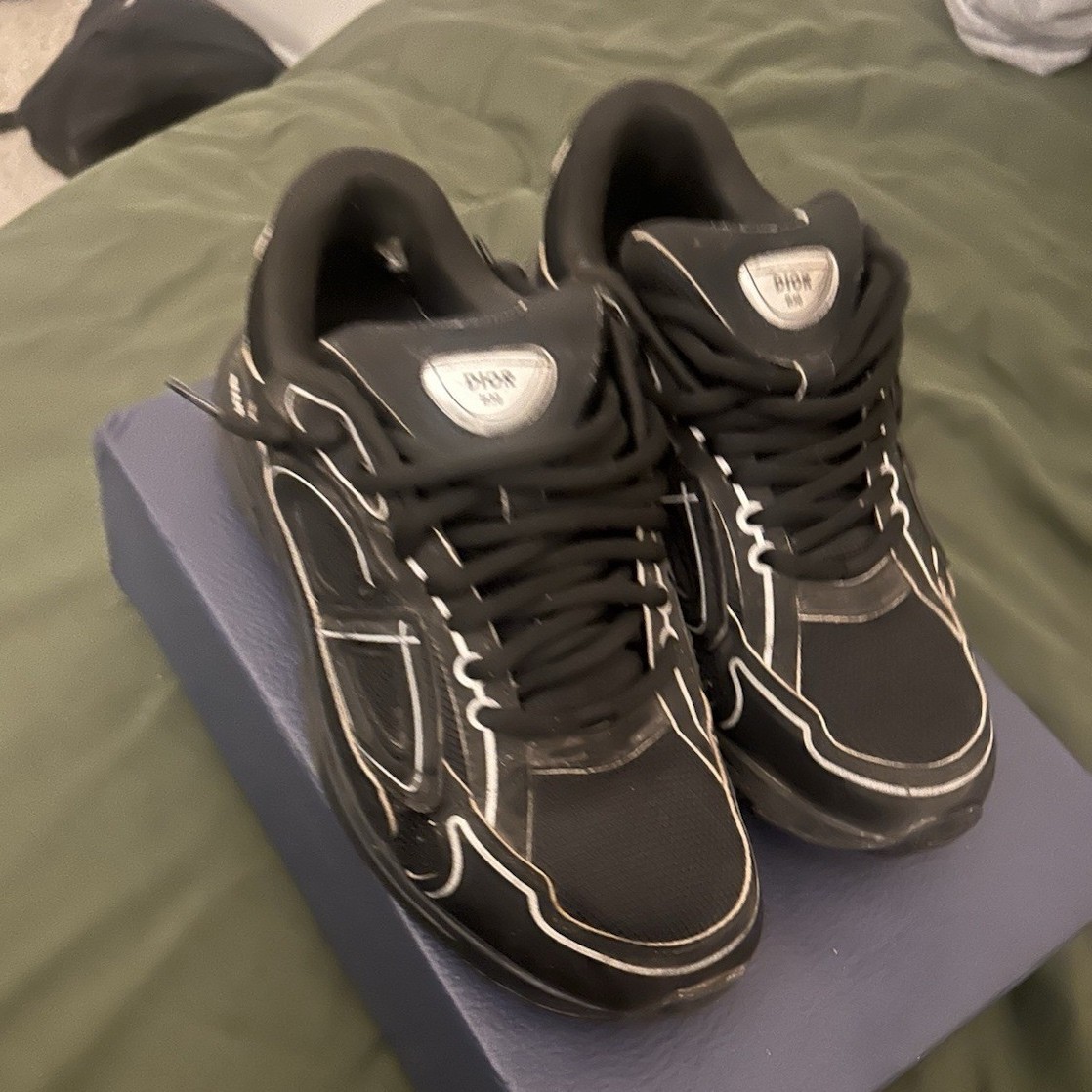 Dior Men’s Low Top Lace-Up Athletic Sneakers Black/White Logo Casual