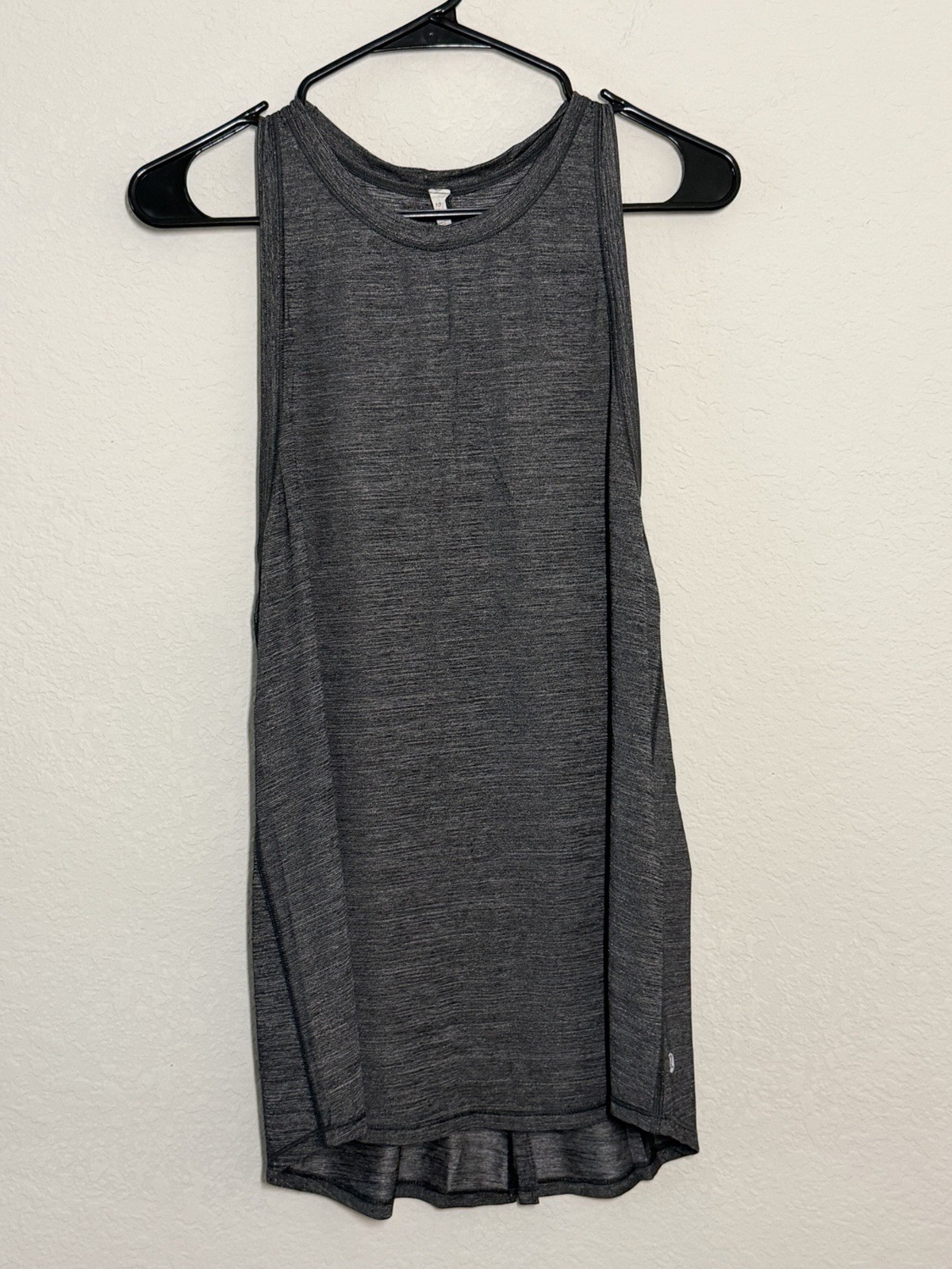 Lululemon Hot Like Agni Singlet Women’s Heathered Gray Racerback Tank Size 10
